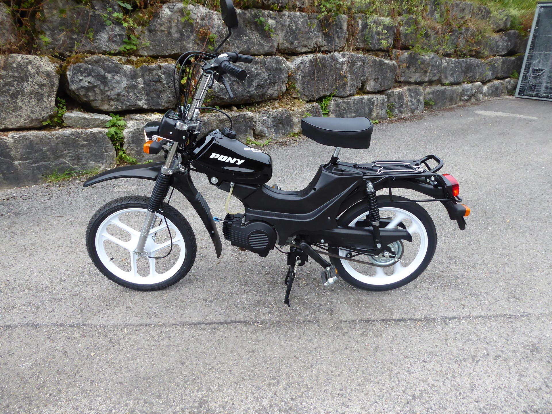 PONY 521 Cross-image-2