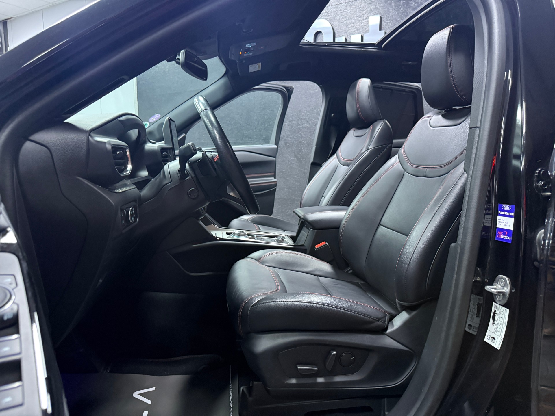FORD Explorer 3.0 EcoB. Plug-in-Hybrid ST-Line 4WD Aut. / CH Fz 1 Hand / Vollausstattung / 7 Sitz-image-12