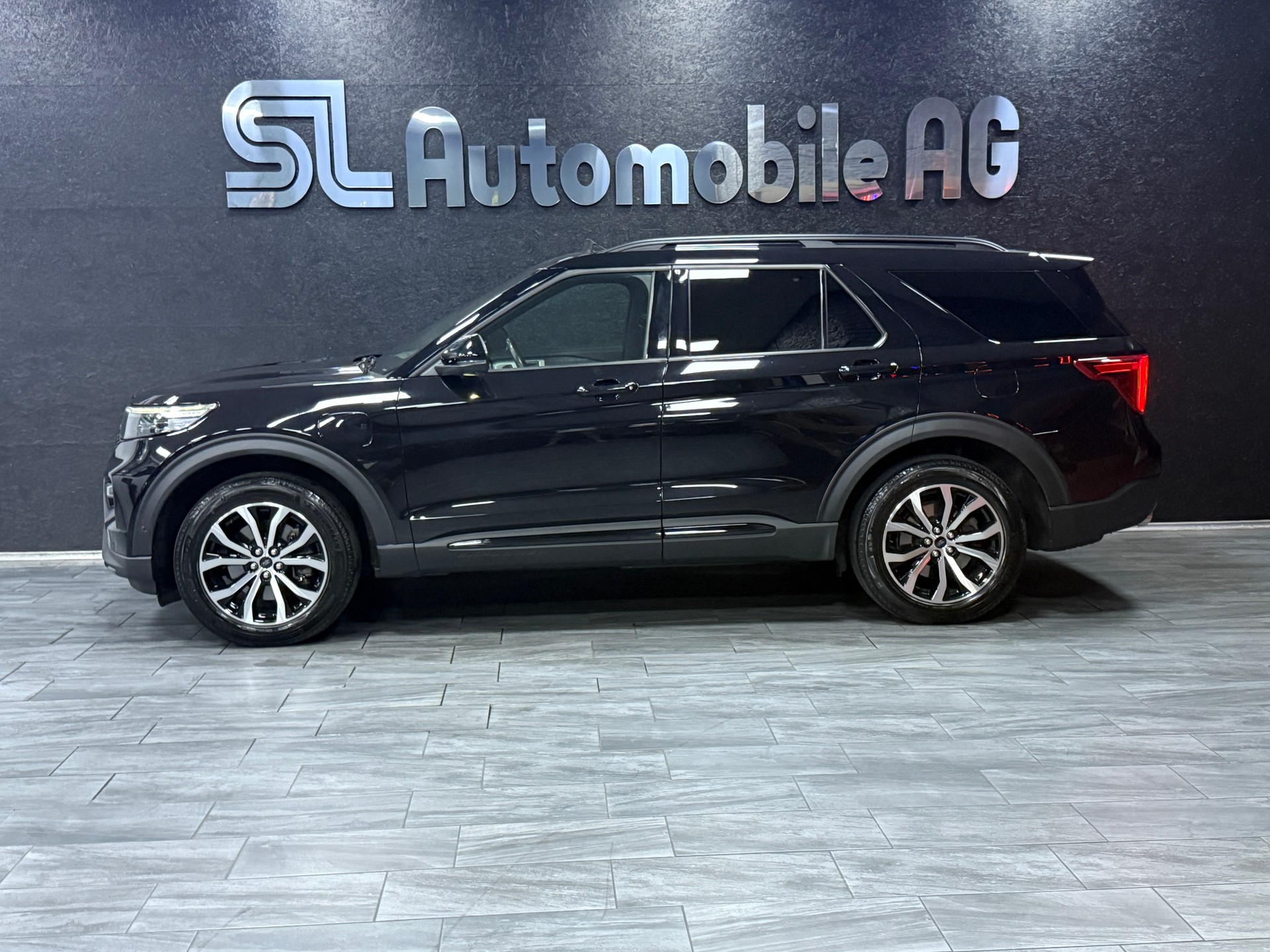 FORD Explorer 3.0 EcoB. Plug-in-Hybrid ST-Line 4WD Aut. / CH Fz 1 Hand / Vollausstattung / 7 Sitz-image-4