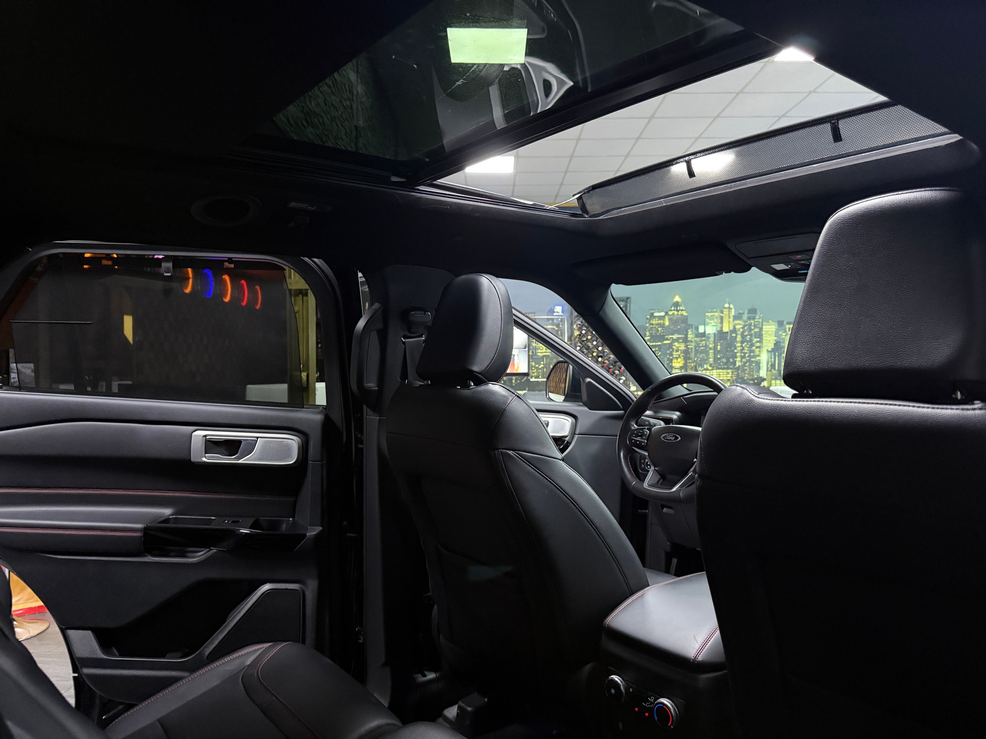 FORD Explorer 3.0 EcoB. Plug-in-Hybrid ST-Line 4WD Aut. / CH Fz 1 Hand / Vollausstattung / 7 Sitz-image-21