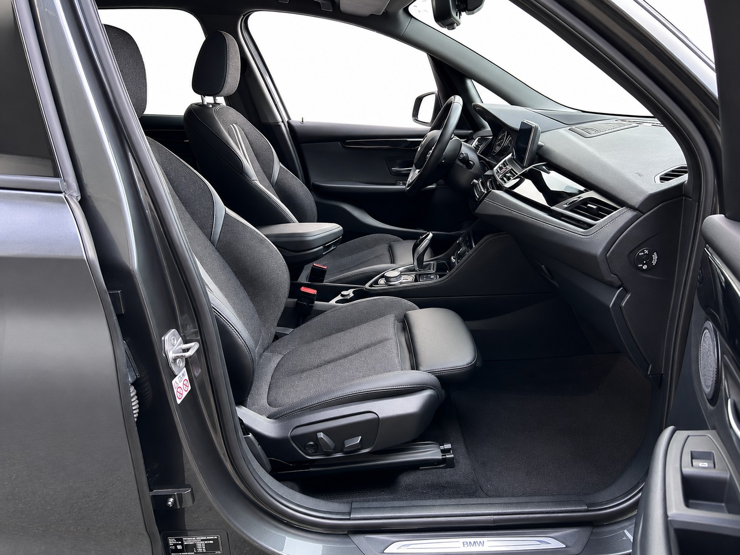 BMW 218d xDrive Gran Tourer CH FAHRZEUG*7Plätzer*-image-9