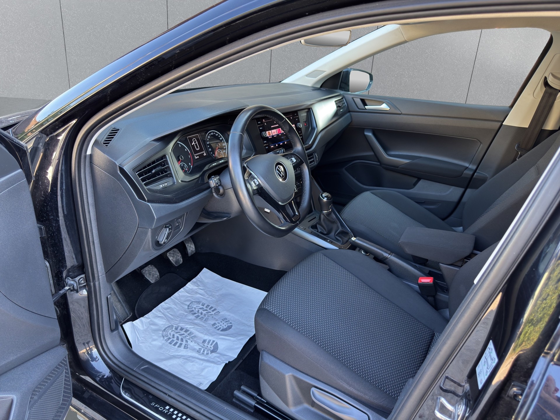 VW Polo 1.0 BMT Value-image-8