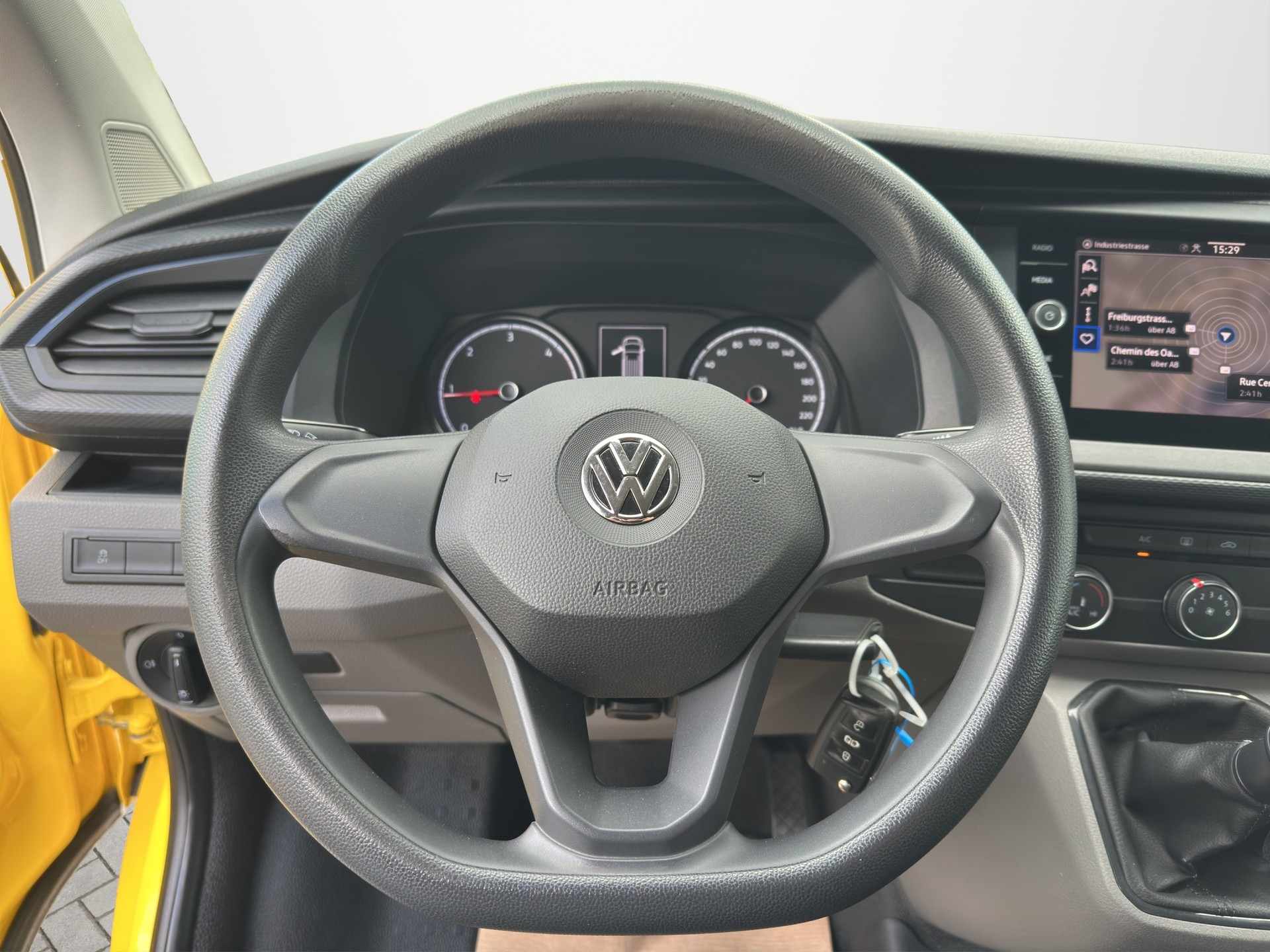 VW T6.1 2.0 TDI 4Motion-image-9