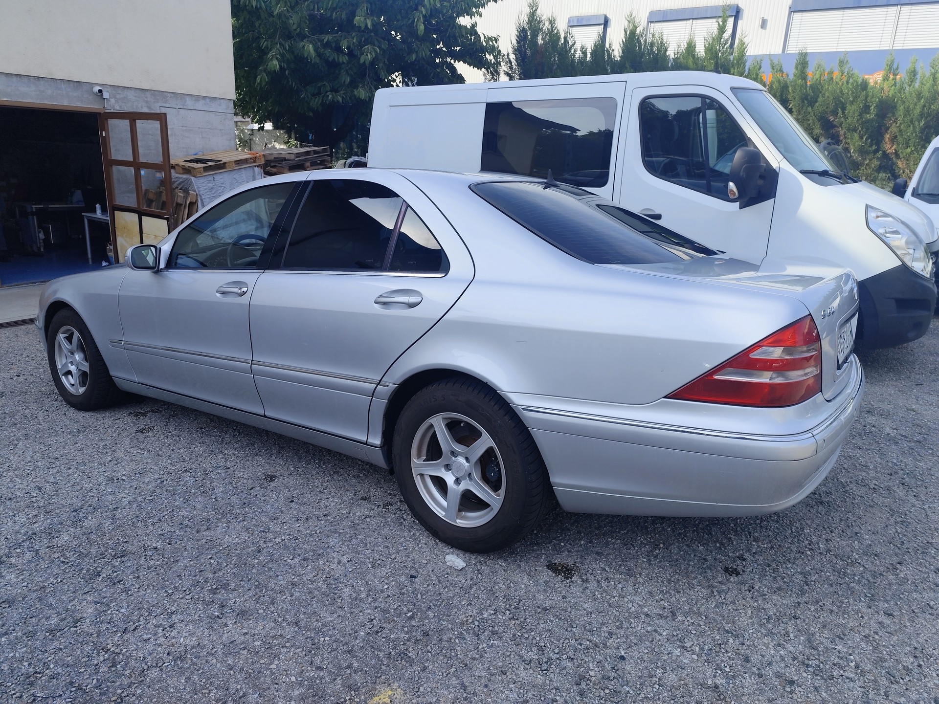 MERCEDES-BENZ S 320-image-4