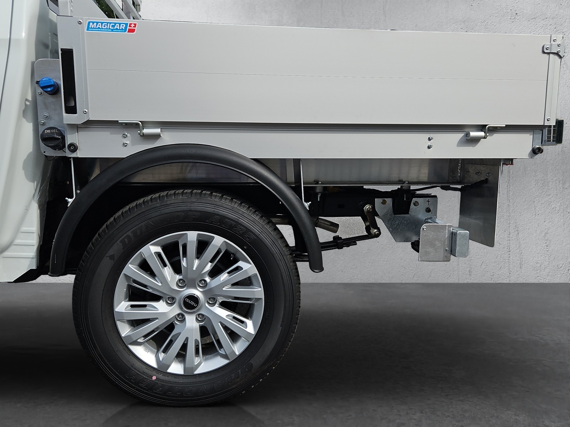 ISUZU D-MAX 1.9 CrewCab N60BB+ 4x4 - Alu-Brücke-image-24