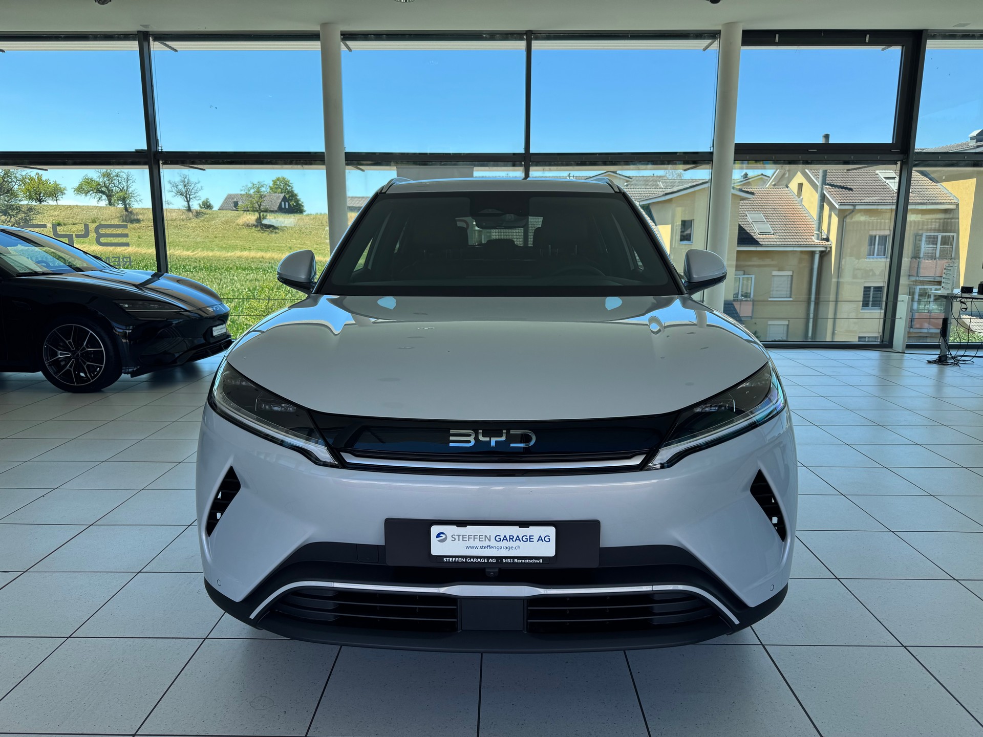 BYD Atto2 64 kWh Comfort-showroom-element-1