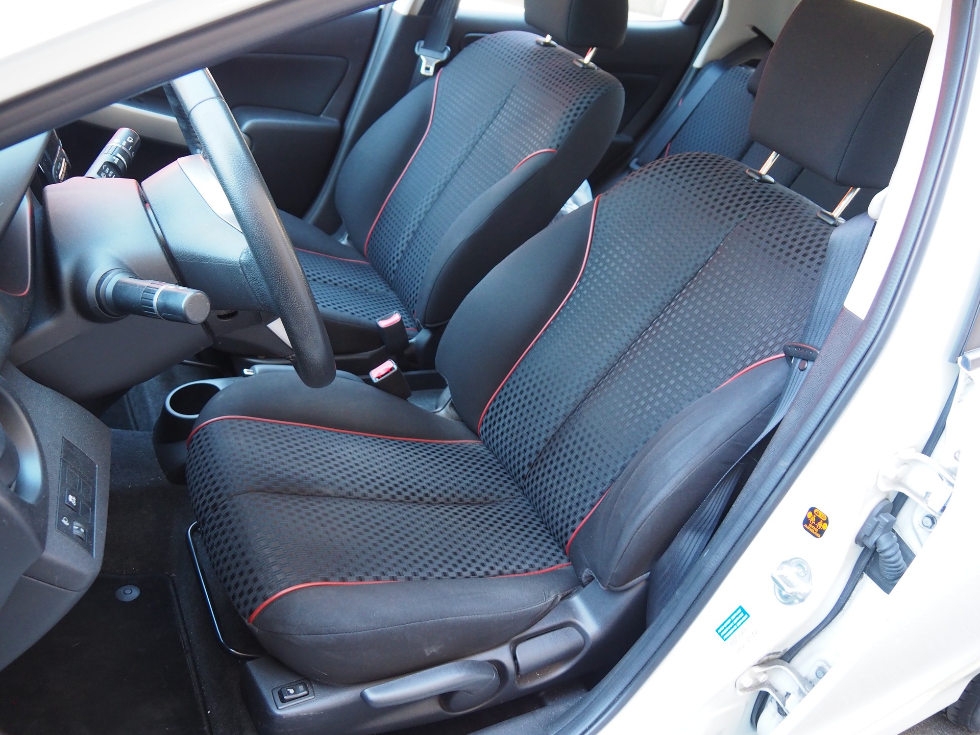 MAZDA 2 1.5i 16V Sport-image-11