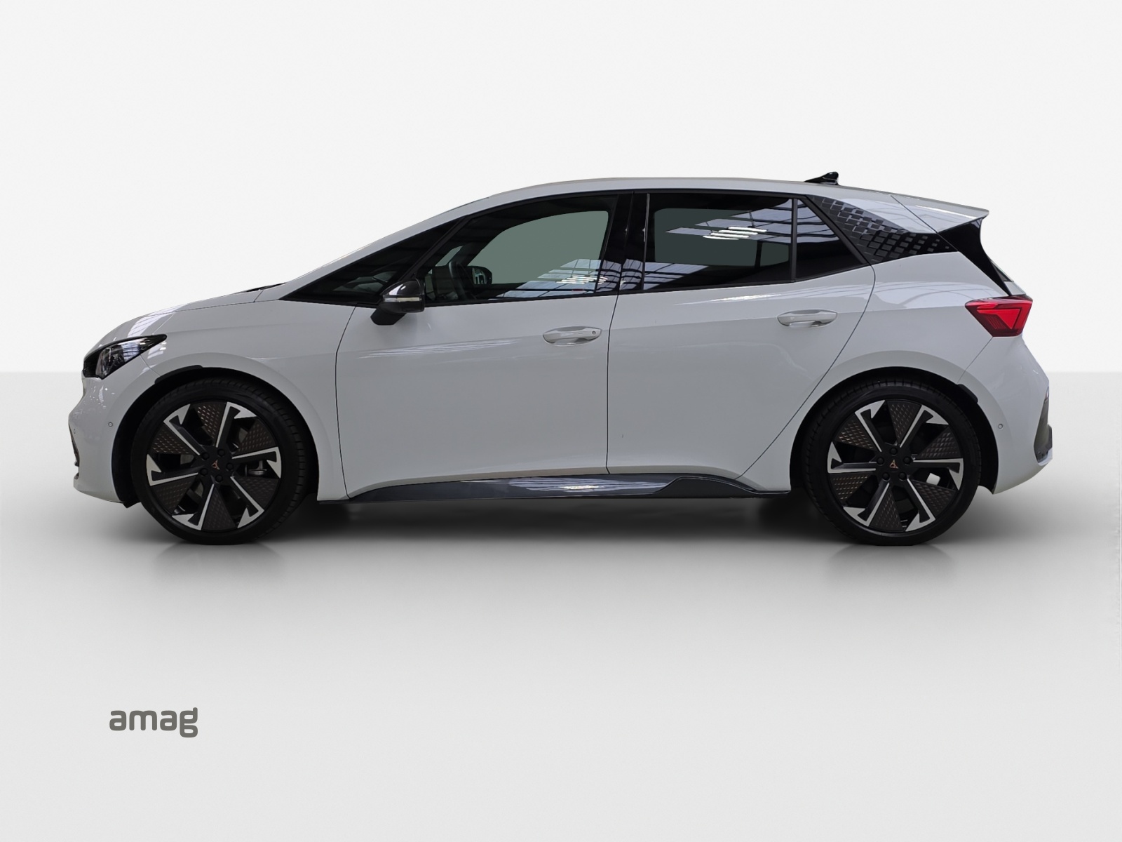 CUPRA Born 77 kWh e-Boost-showroom-element-2