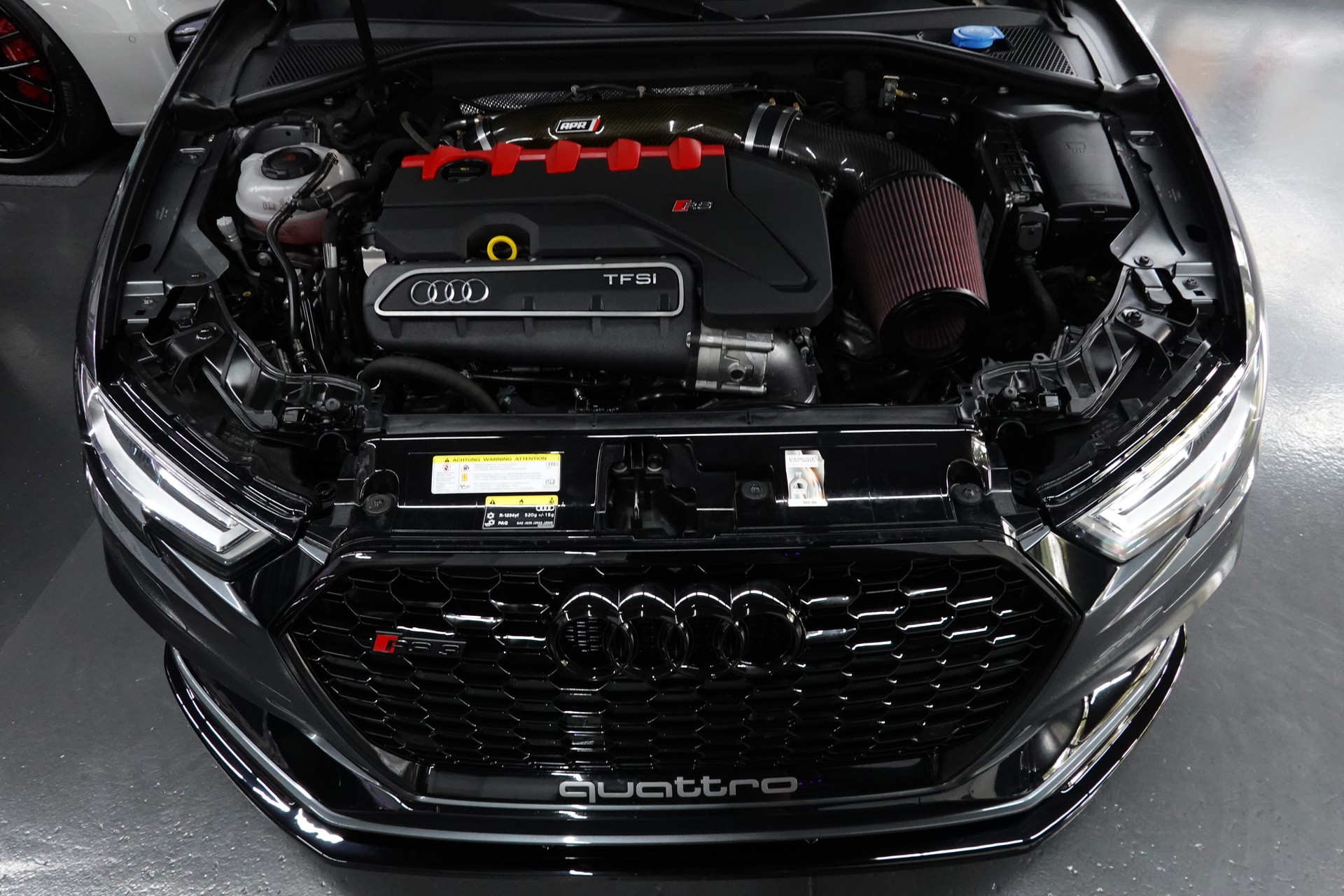 AUDI RS3 SPORTBACK 2.5 TSI QUATTRO S-TRONIC CH-FZ OHNE OPF // APR ON TOP-showroom-element-3