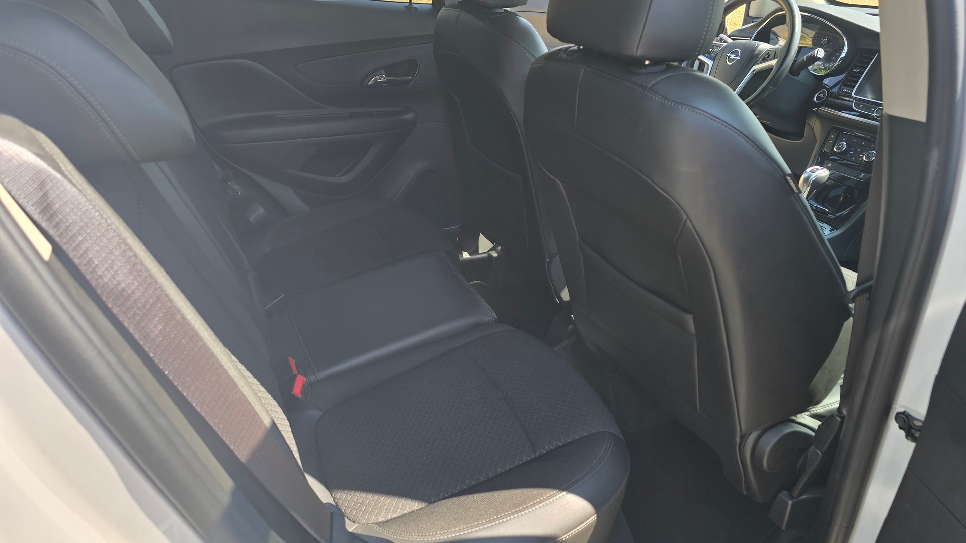 OPEL Mokka X 1.4i 16V Turbo Excellence 4WD Automatik-image-17