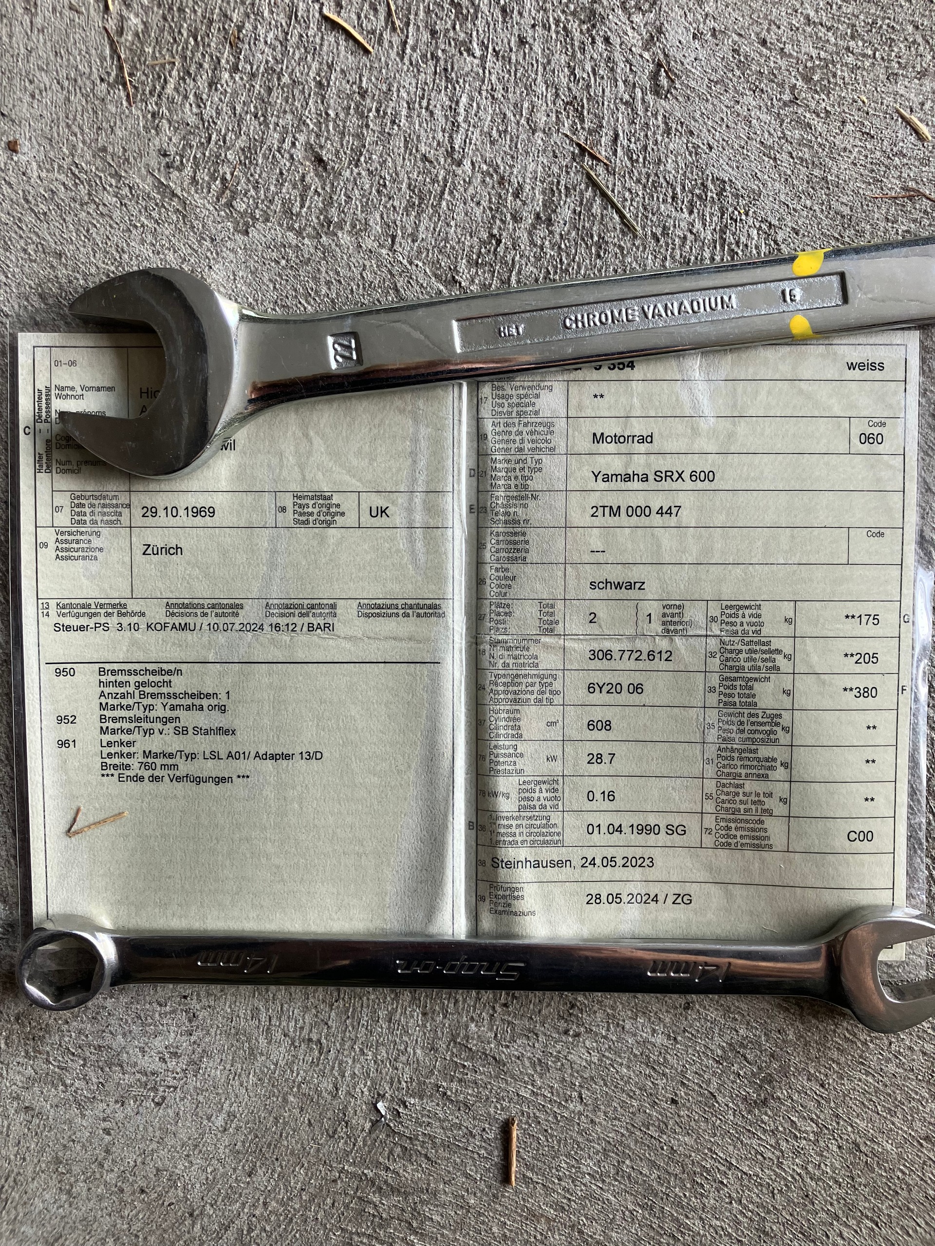 YAMAHA SR X 600-image-4