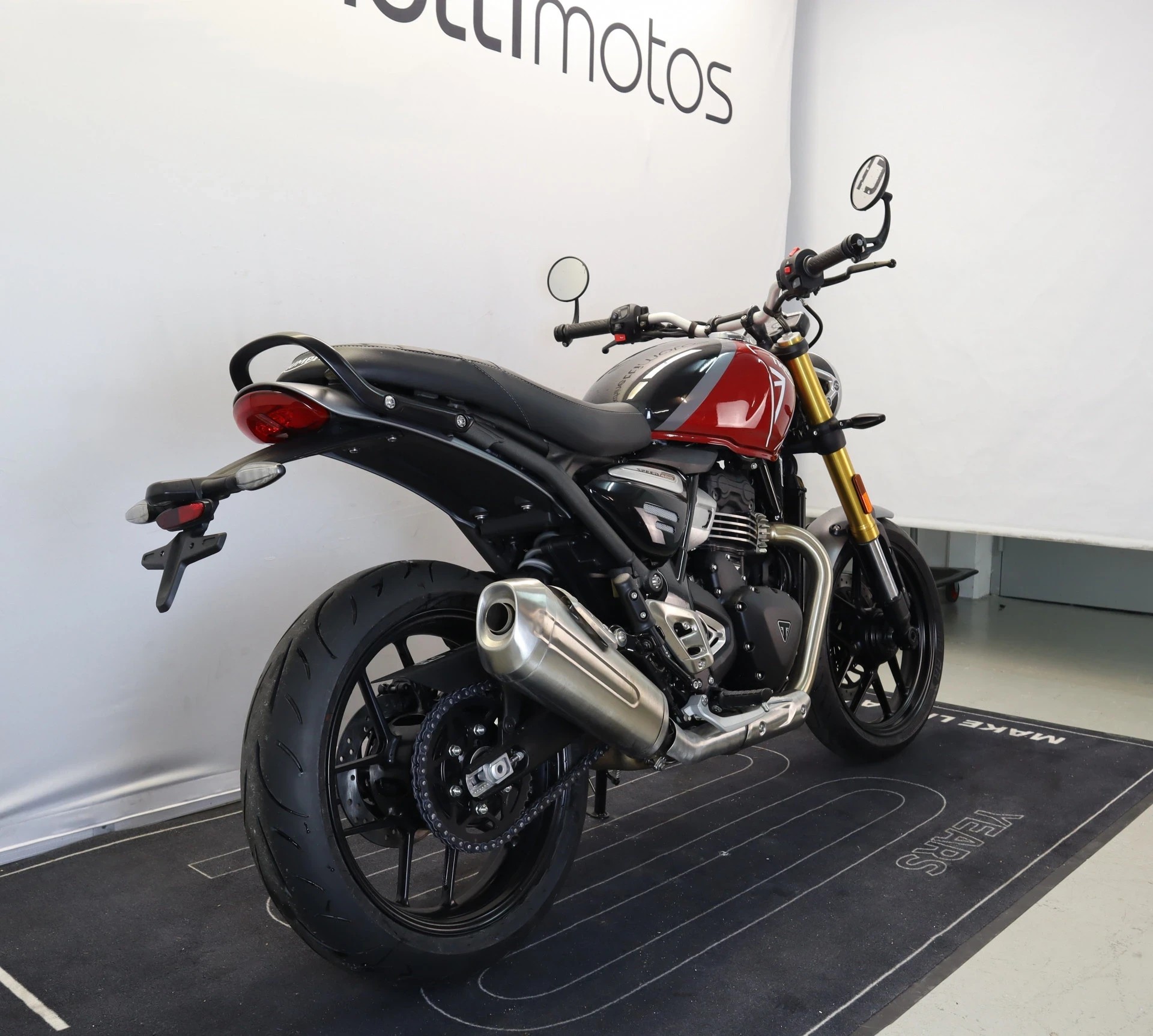 TRIUMPH Speed 400-image-2