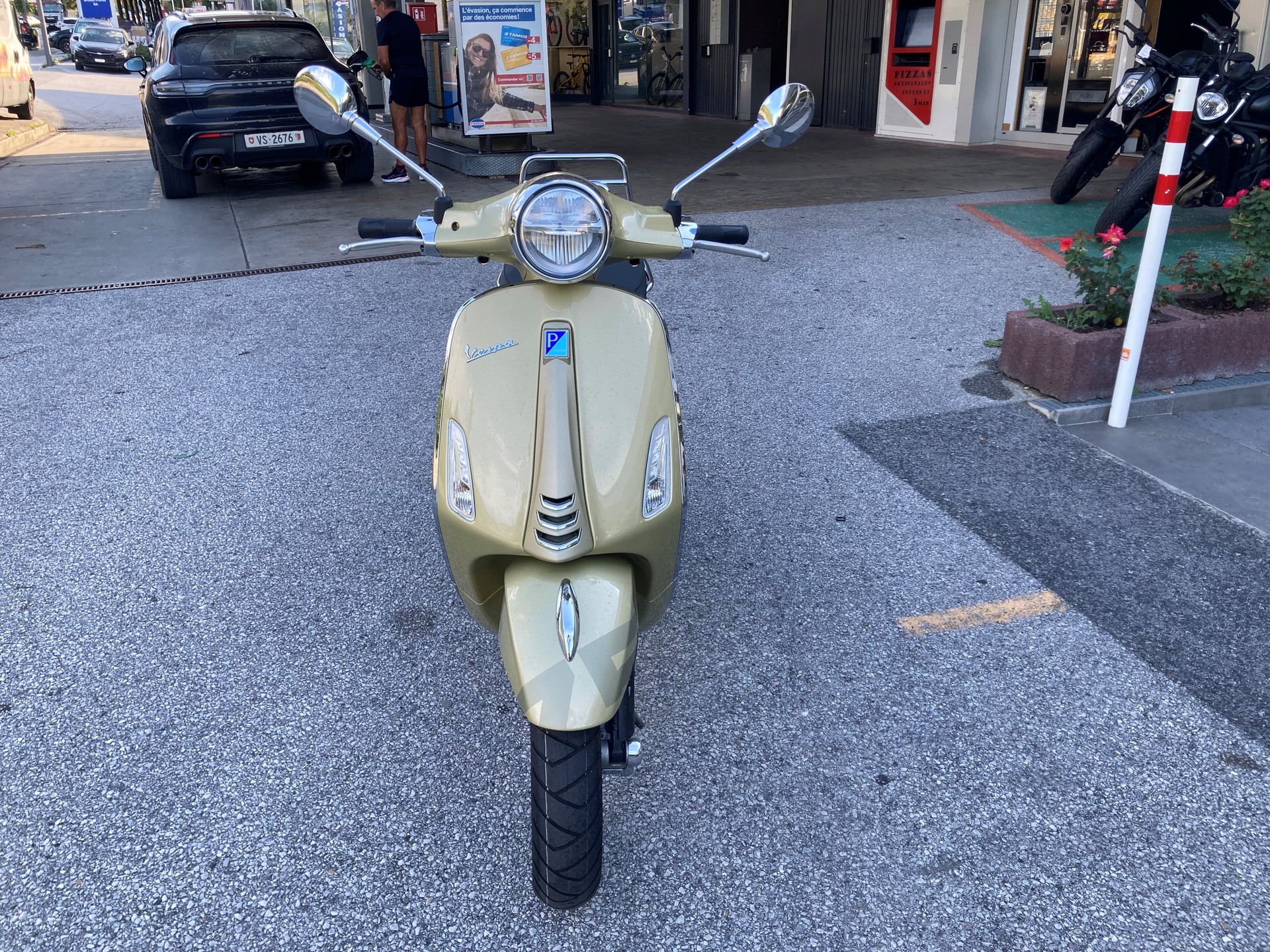 PIAGGIO Vespa 125 Primavera 75th Anniversary ABS-showroom-element-1