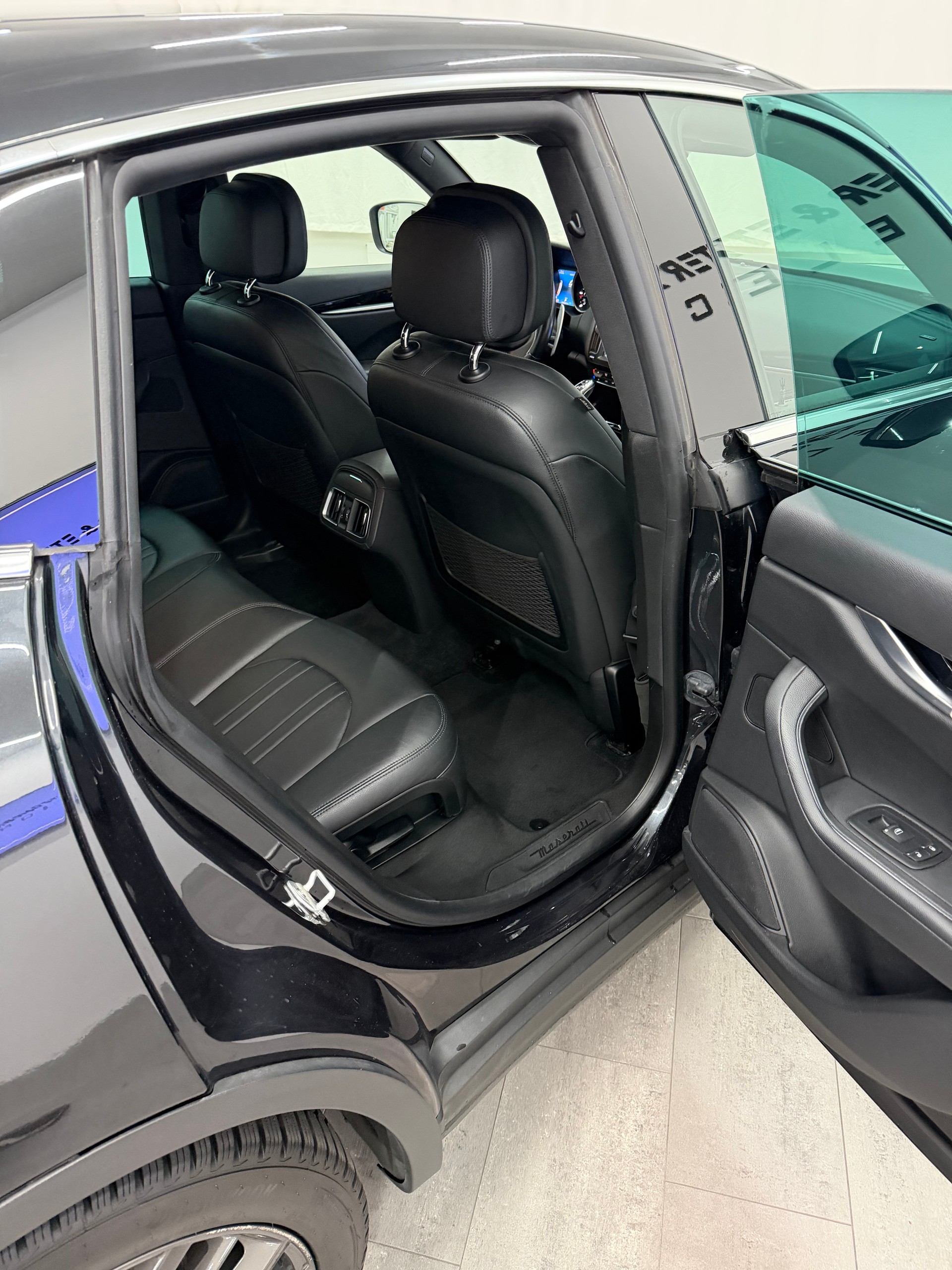 MASERATI Levante D 3.0 V6 GranLusso Automatica-image-13