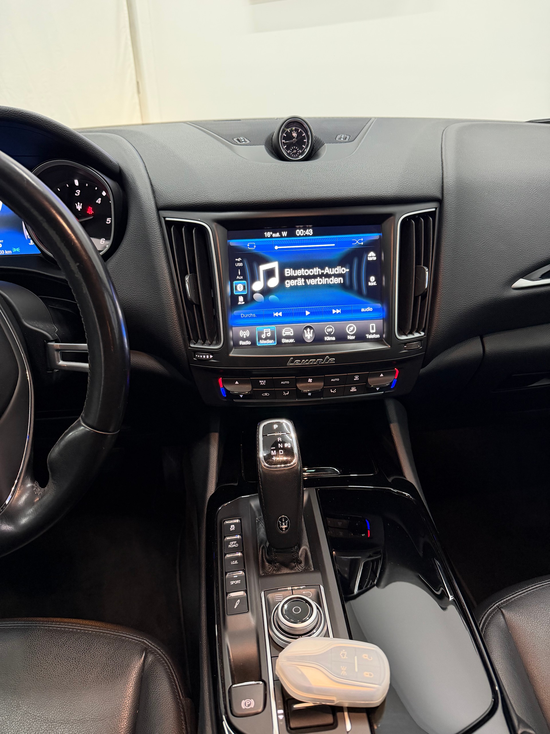 MASERATI Levante D 3.0 V6 GranLusso Automatica-image-10