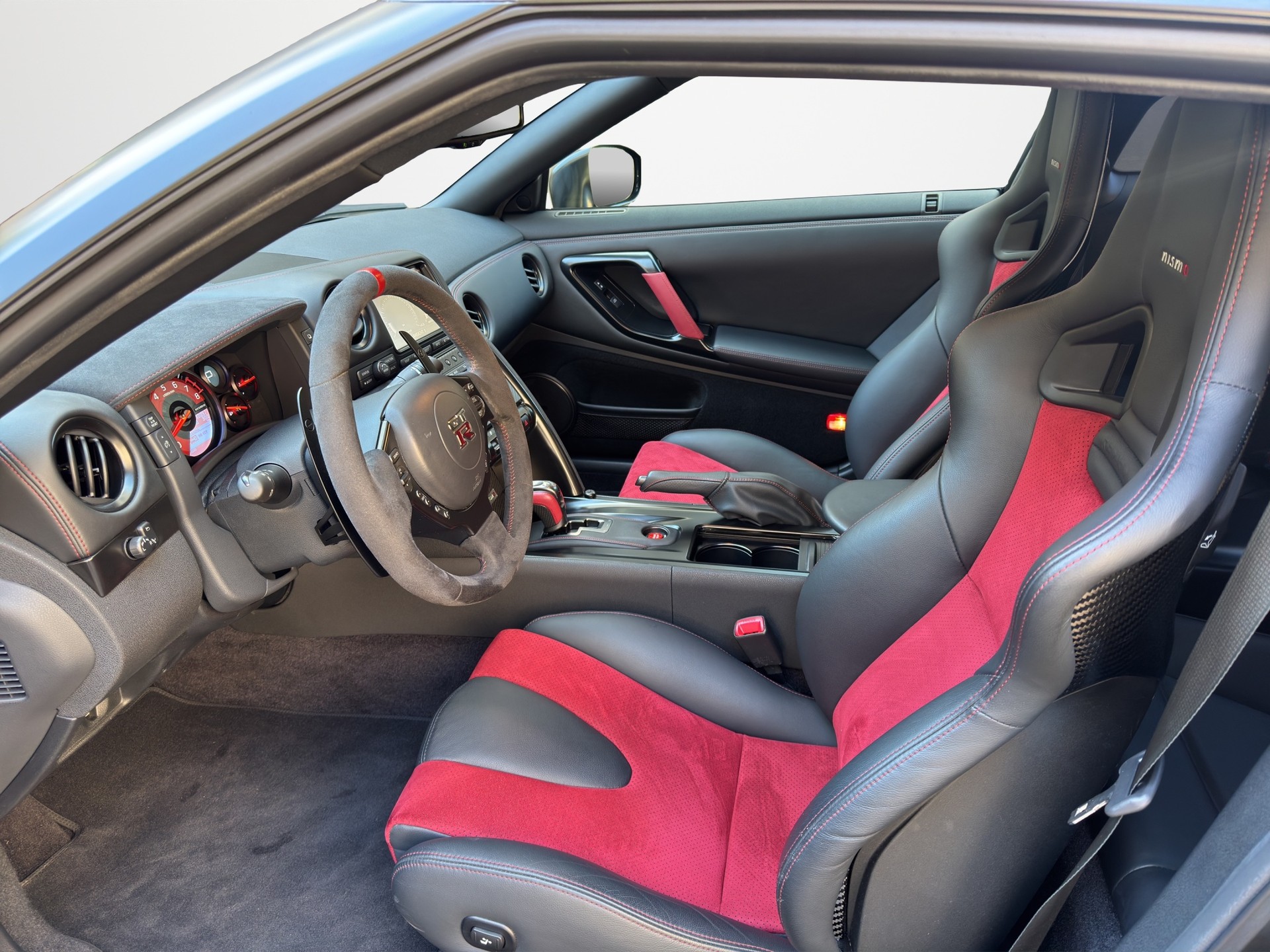 NISSAN GT-R 3.8 V6 BiT *Nismo*-image-12