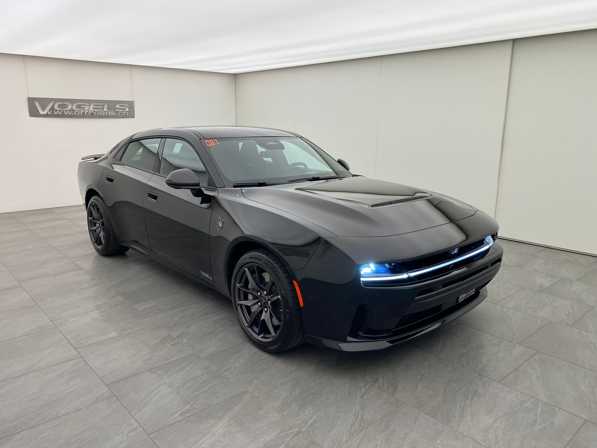 DODGE Charger Scat Pack Plus 4 Door AWD-showroom-element-2