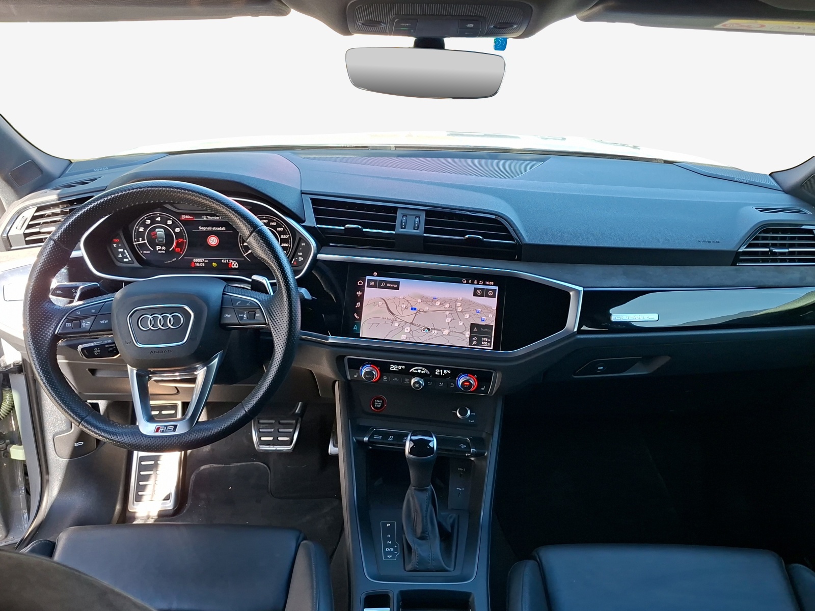 AUDI RS Q3 Sportback quattro S tronic-image-8