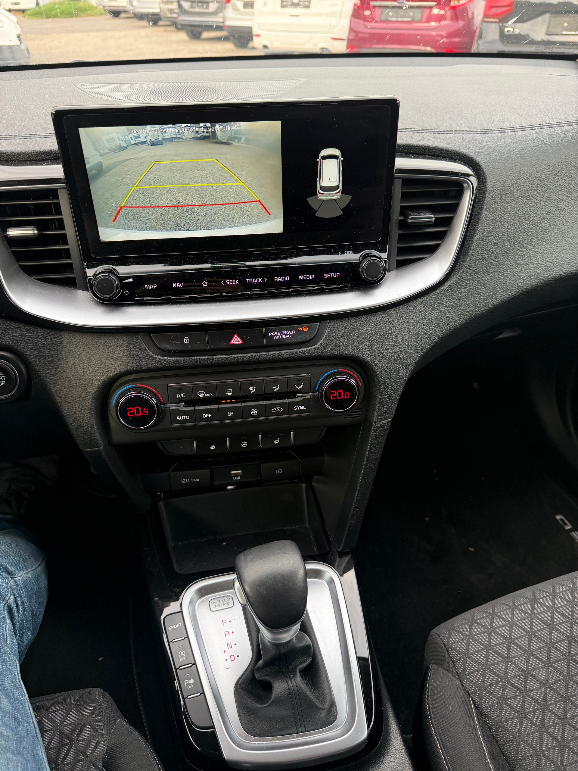 KIA Ceed 1.4 T-GDi Style DCT-image-9