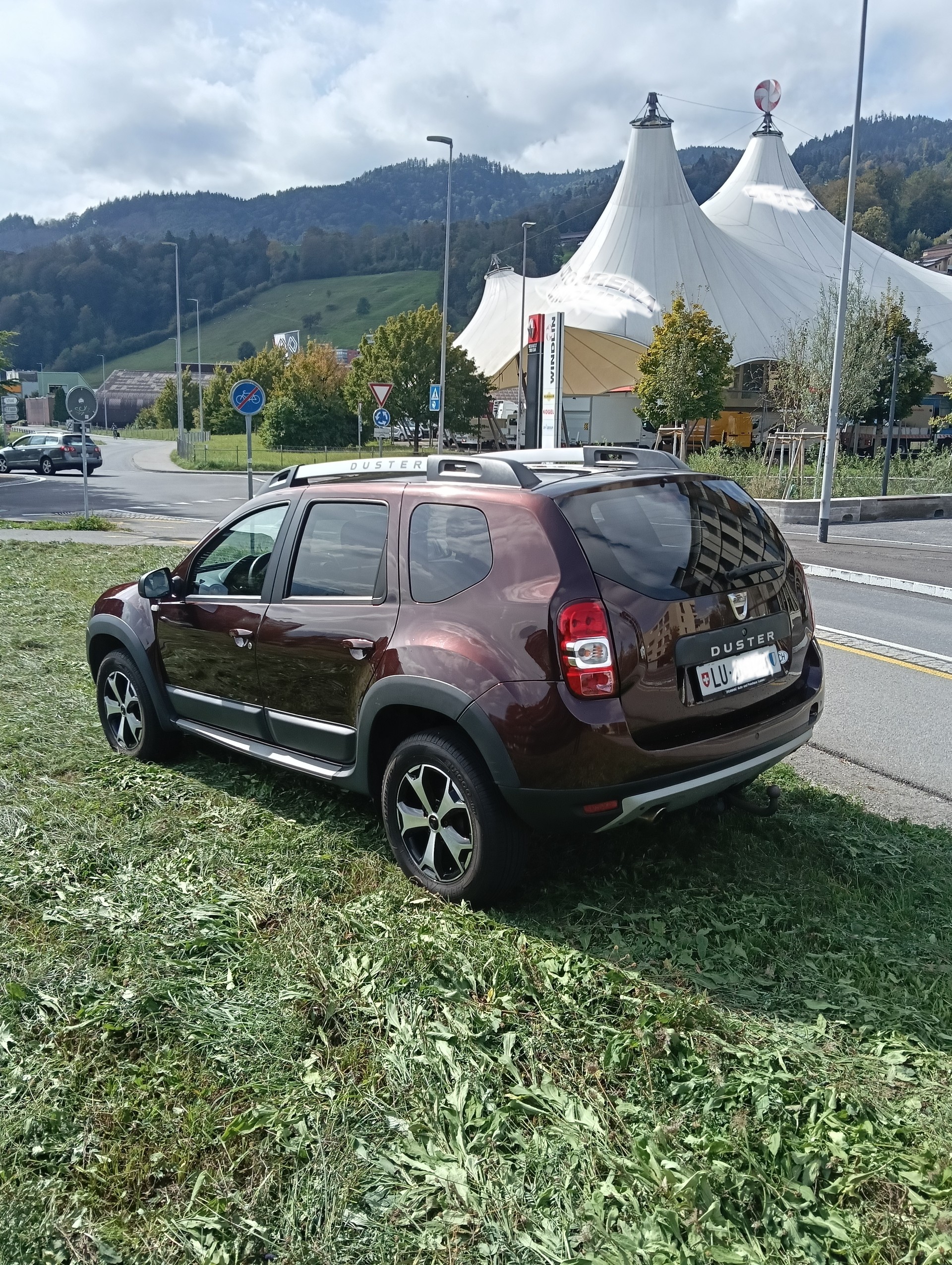 DACIA 1.5 dCi Privilège 4x4 S/S-image-1