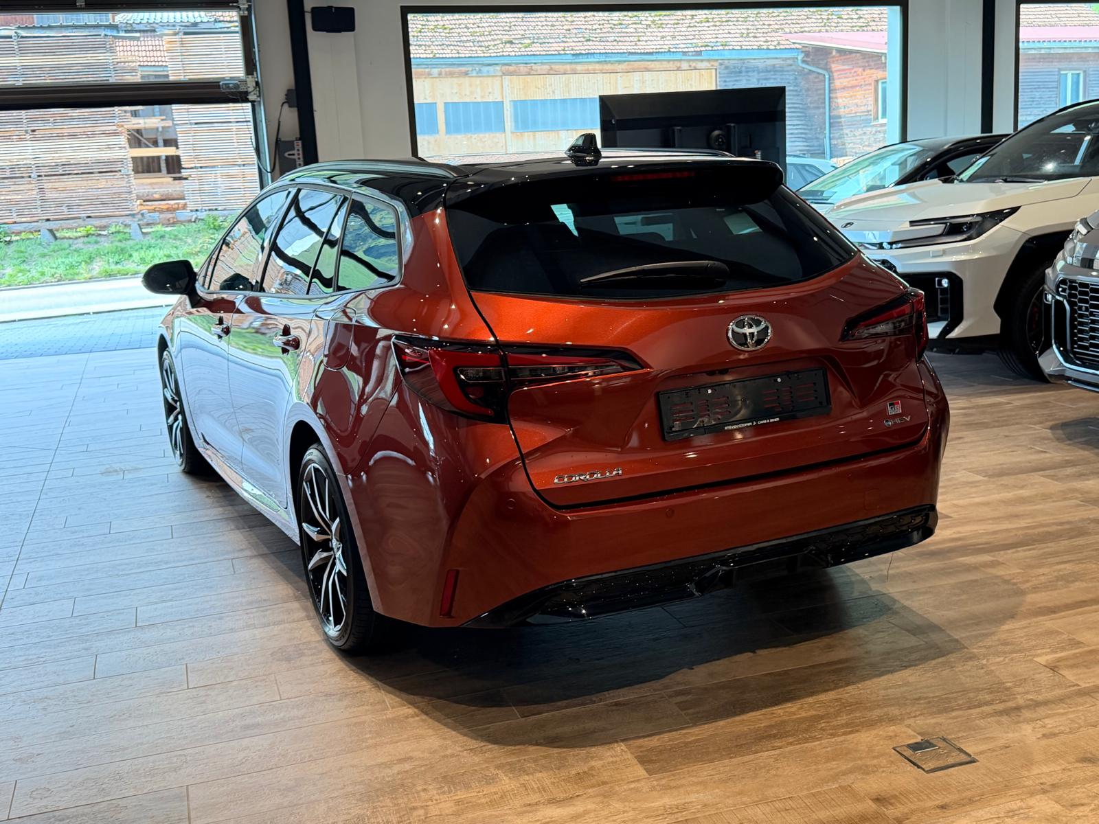 TOYOTA Corolla 2.0 HSD GR Sport e- CVTđ„8-fachđ„15 Jahre Garantieđ„-image-6