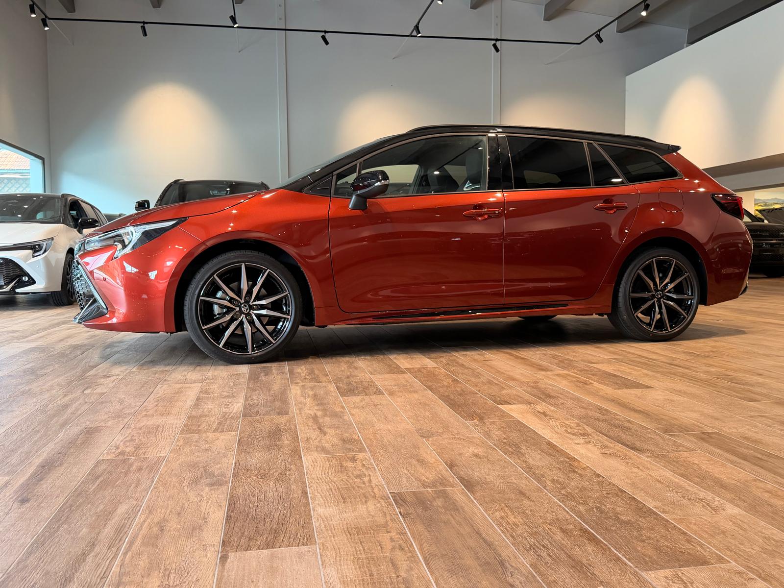 TOYOTA Corolla 2.0 HSD GR Sport e- CVTđ„8-fachđ„15 Jahre Garantieđ„-image-9