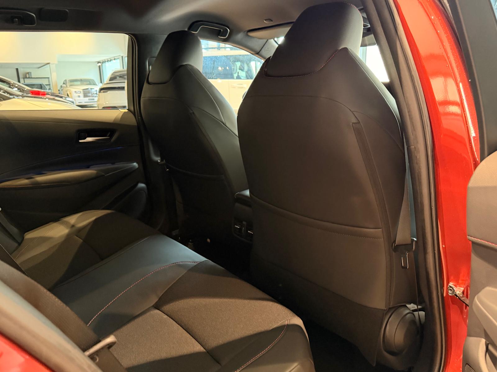 TOYOTA Corolla 2.0 HSD GR Sport e- CVTđ„8-fachđ„15 Jahre Garantieđ„-image-18