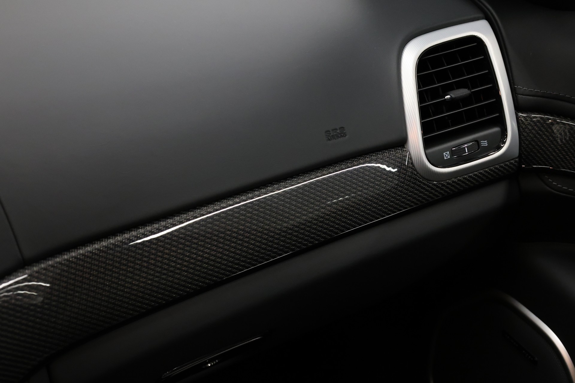 JEEP Grand Cherokee 6.2 V8 HEMI Trackhawk-image-26