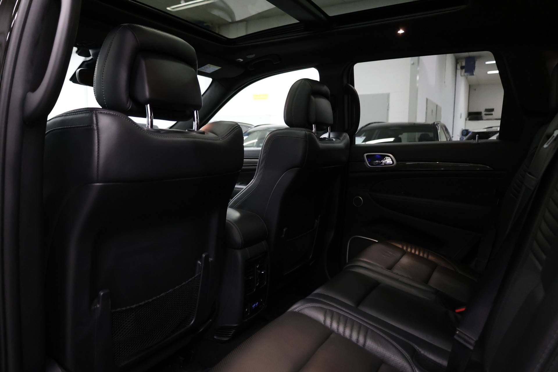 JEEP Grand Cherokee 6.2 V8 HEMI Trackhawk-image-28