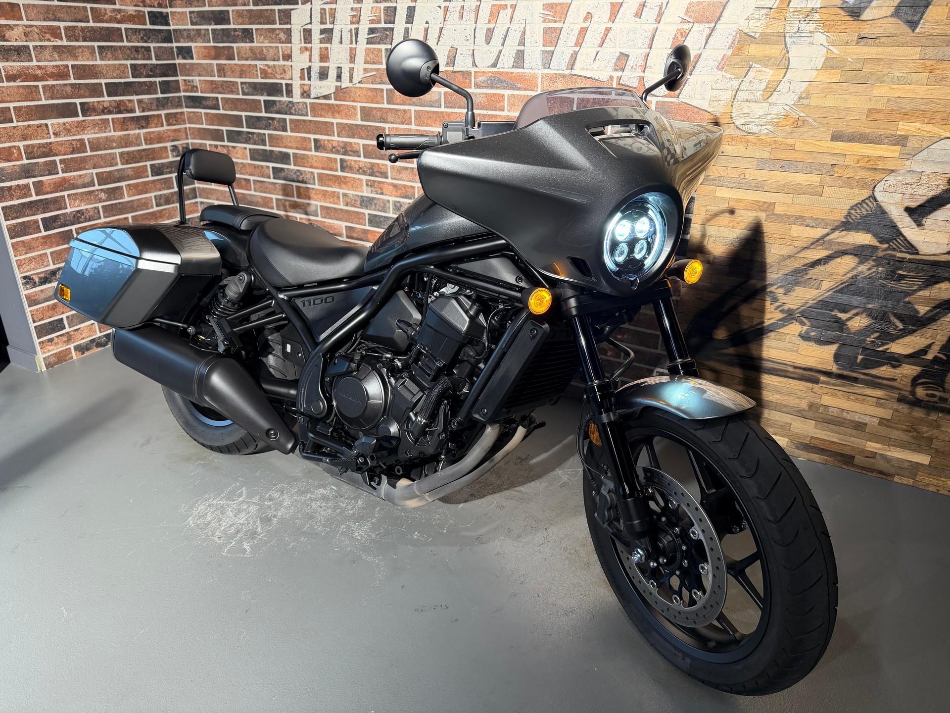 HONDA CMX 1100 Rebel T-image-8