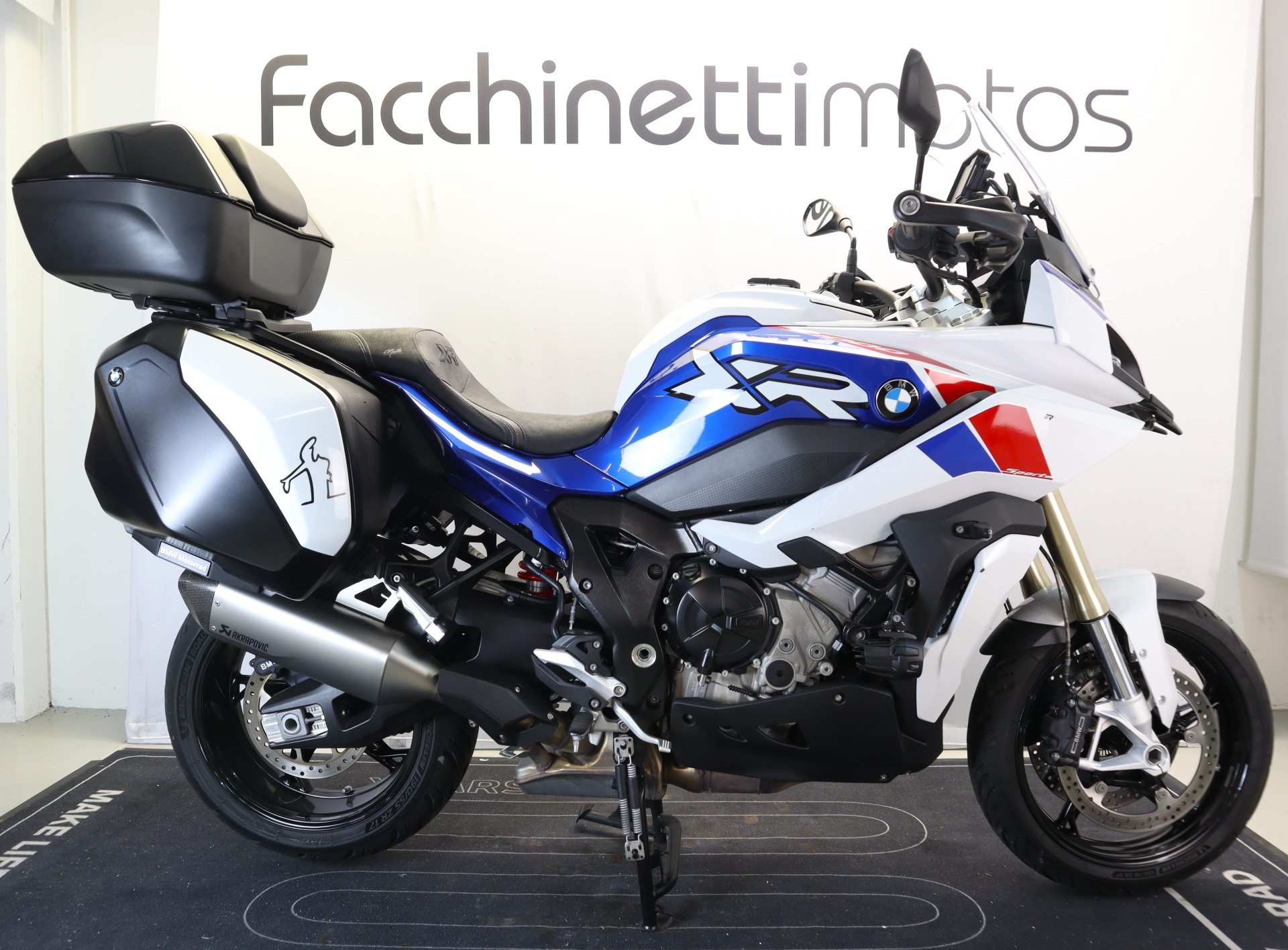 BMW S 1000 XR-image-0