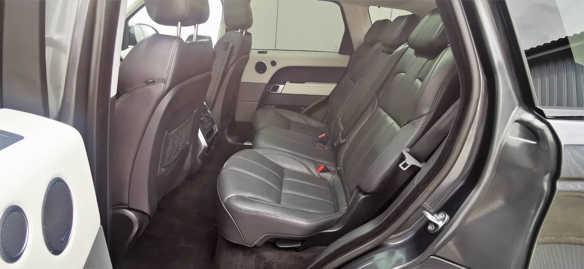 LAND ROVER Range Rover Sport 3.0 TDV6 HSE Dynamic-image-6
