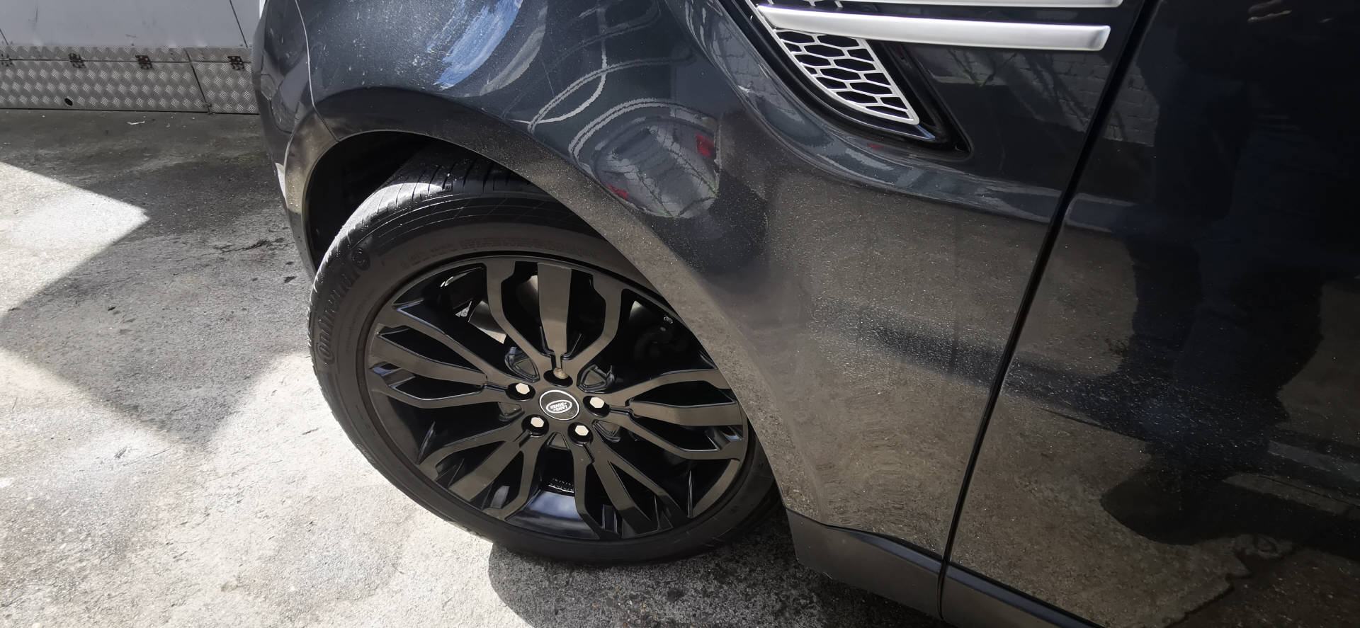 LAND ROVER Range Rover Sport 3.0 TDV6 HSE Dynamic-image-3