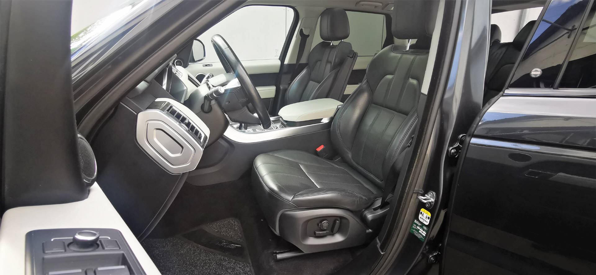LAND ROVER Range Rover Sport 3.0 TDV6 HSE Dynamic-image-5