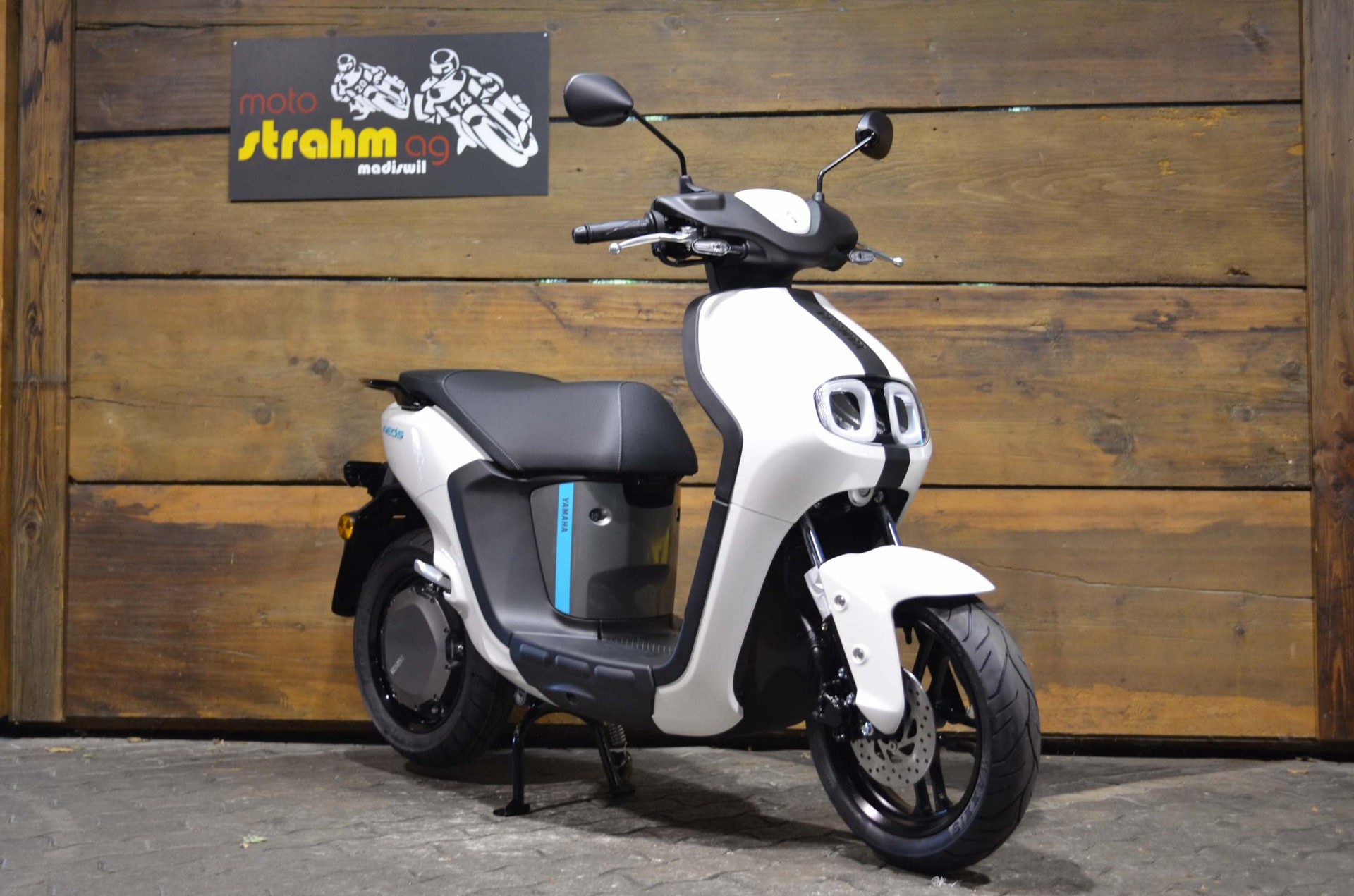 YAMAHA NEO's EV-image-1