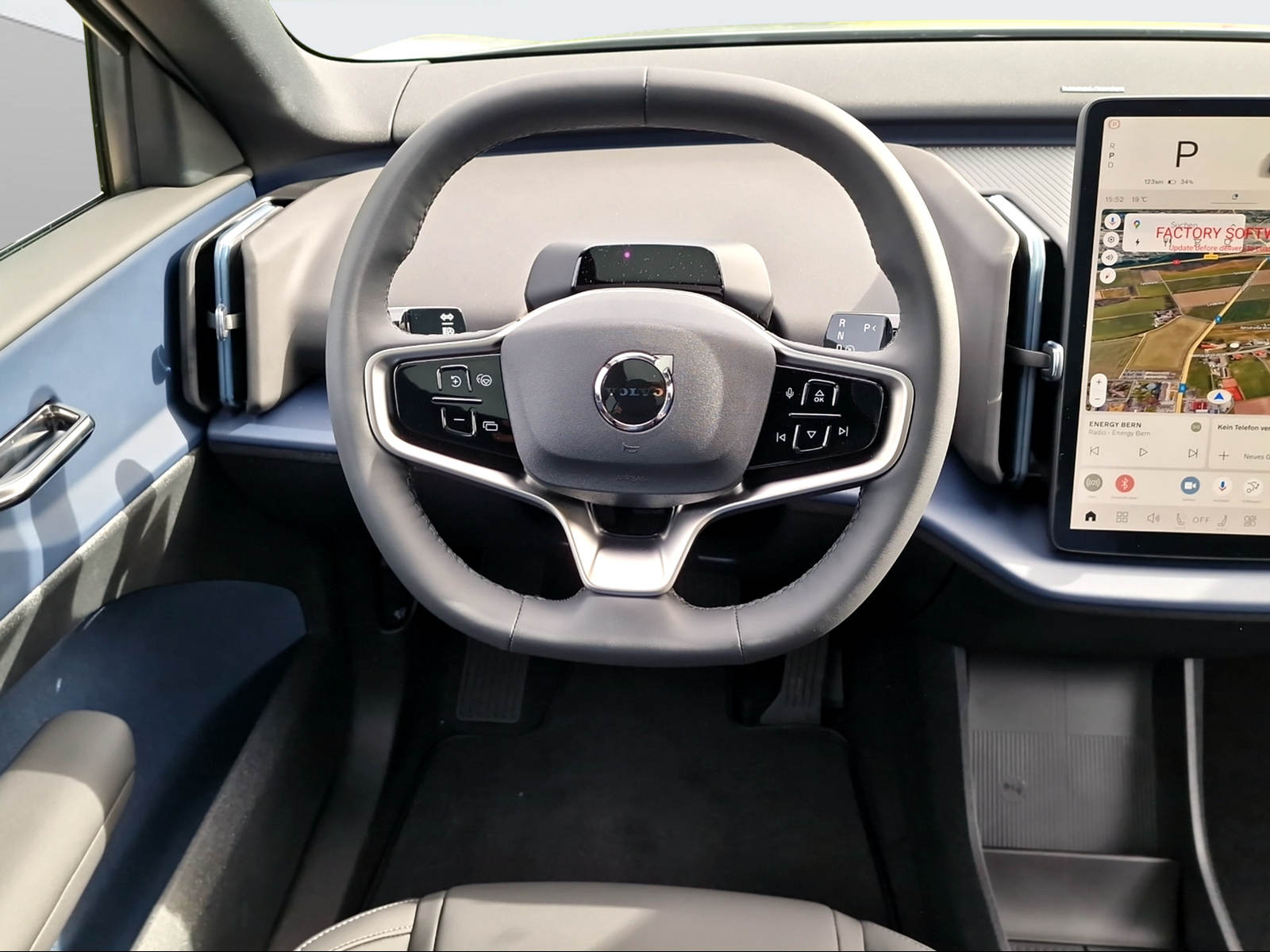 VOLVO EX 30 E60 Ultra-image-12