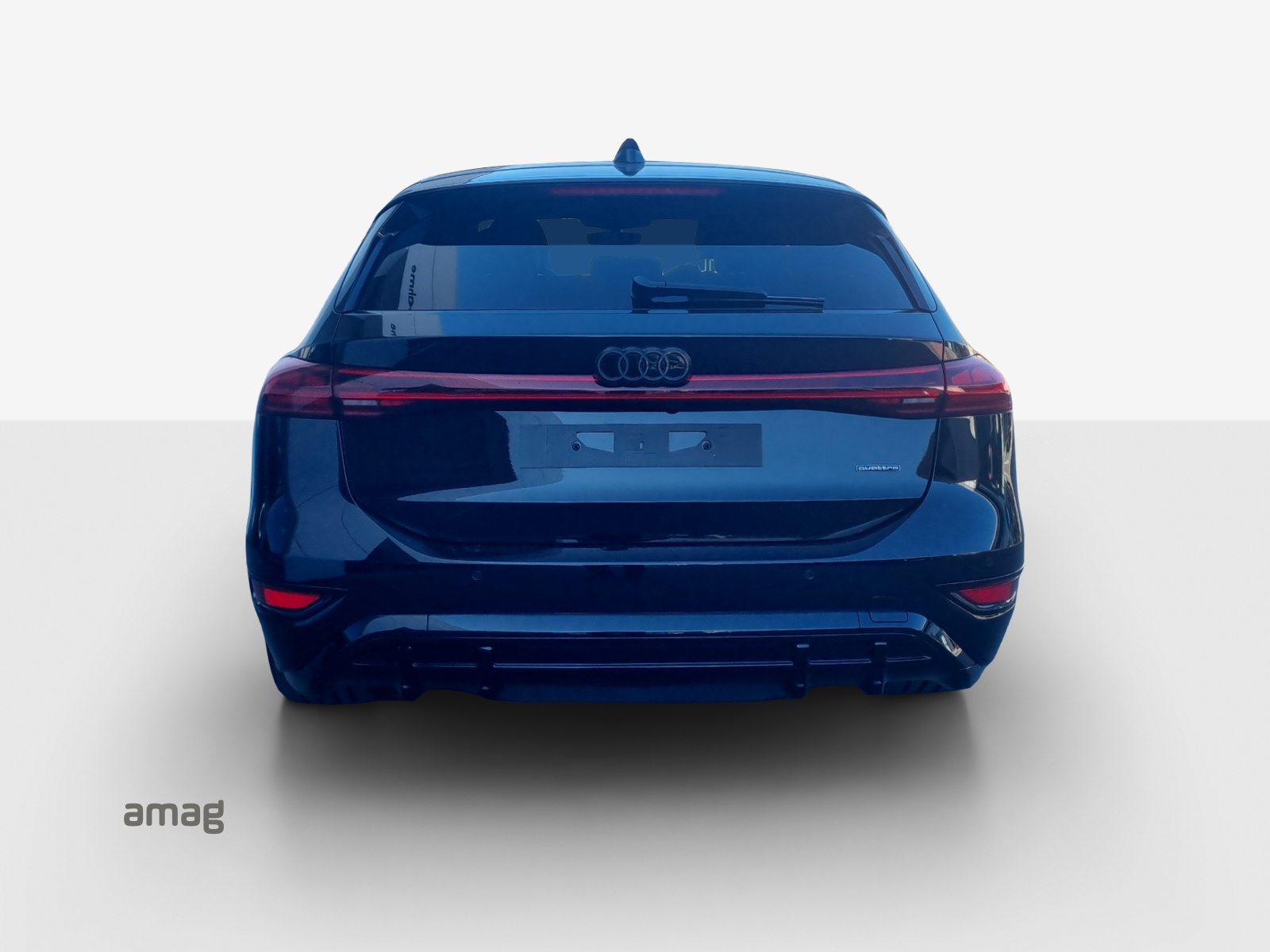 AUDI A6 Avant e-tron quattro-showroom-element-3