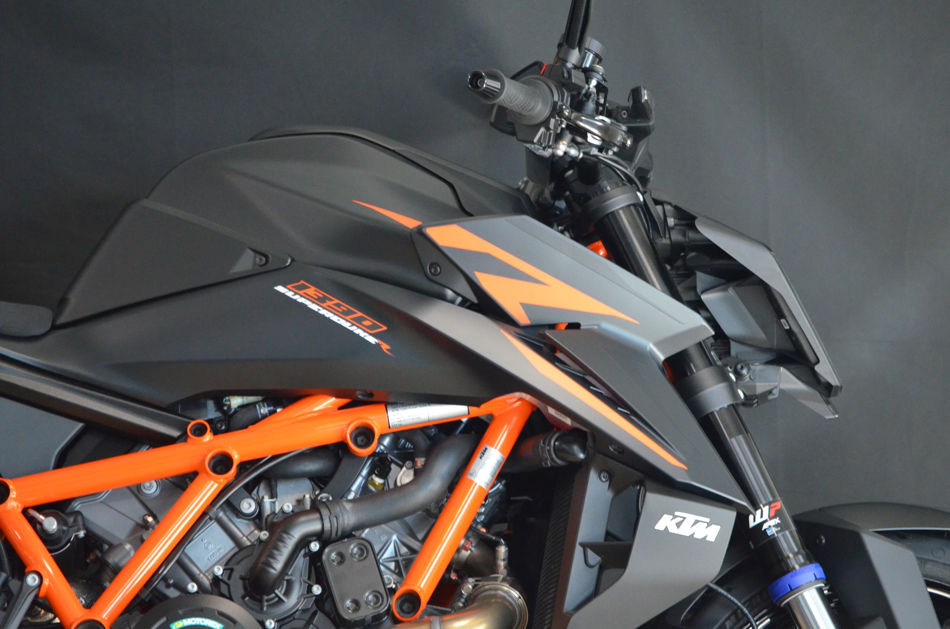 KTM 1390 Super Duke R EVO 2026-image-12