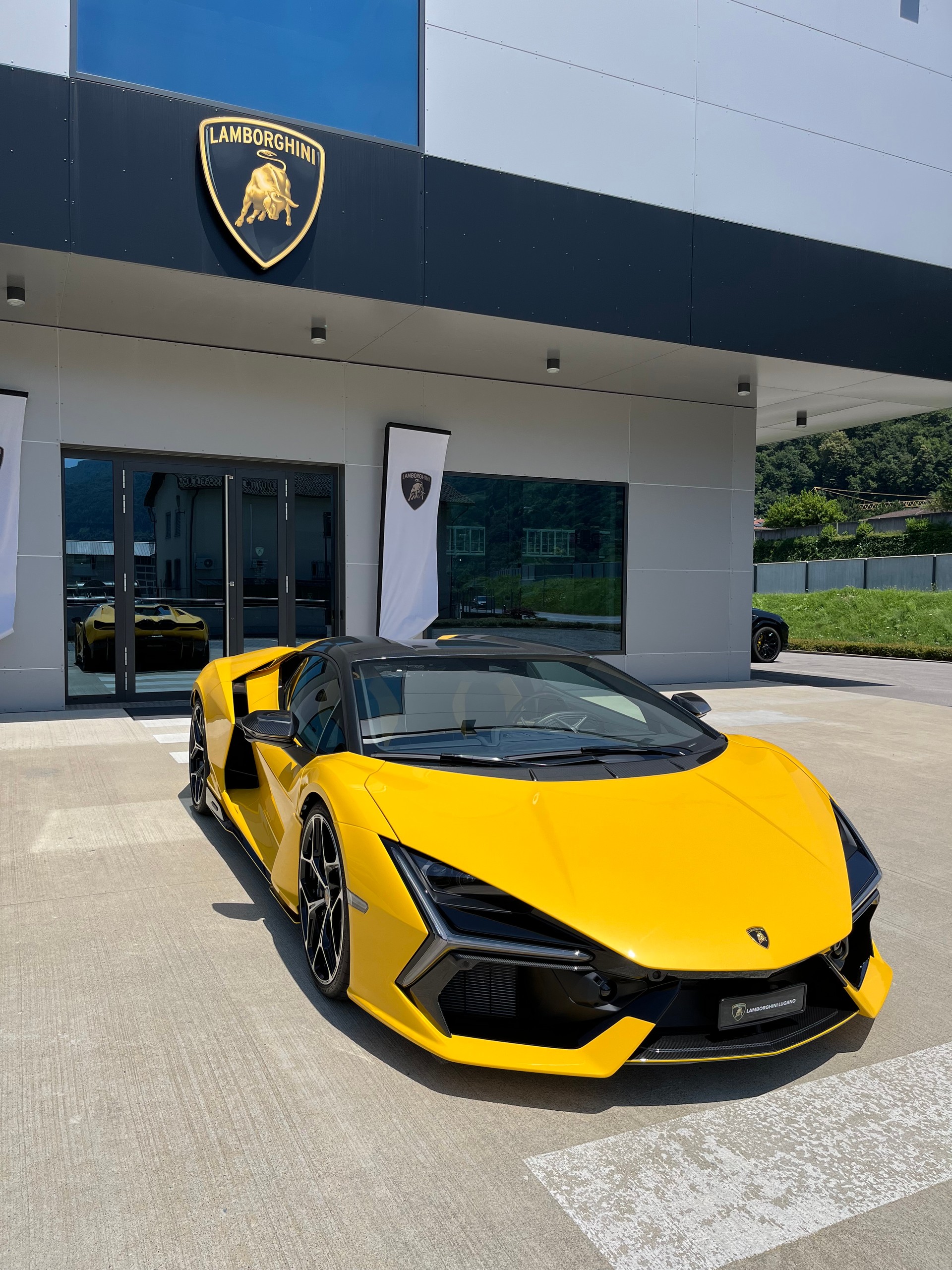 LAMBORGHINI REVUELTO - Auto CH - Maintenance Pack 5 Years - Lamborghini Lugano - In Kundenauftrag-image-7