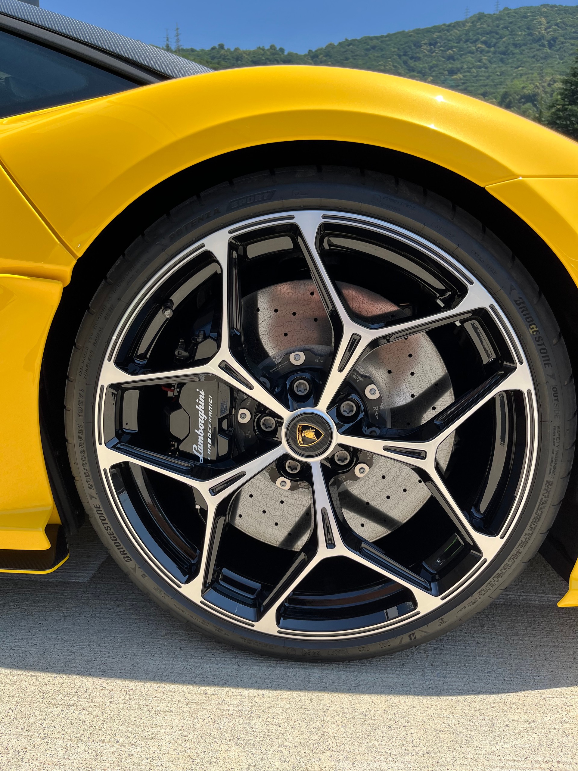 LAMBORGHINI REVUELTO - Auto CH - Maintenance Pack 5 Years - Lamborghini Lugano - In Kundenauftrag-image-9