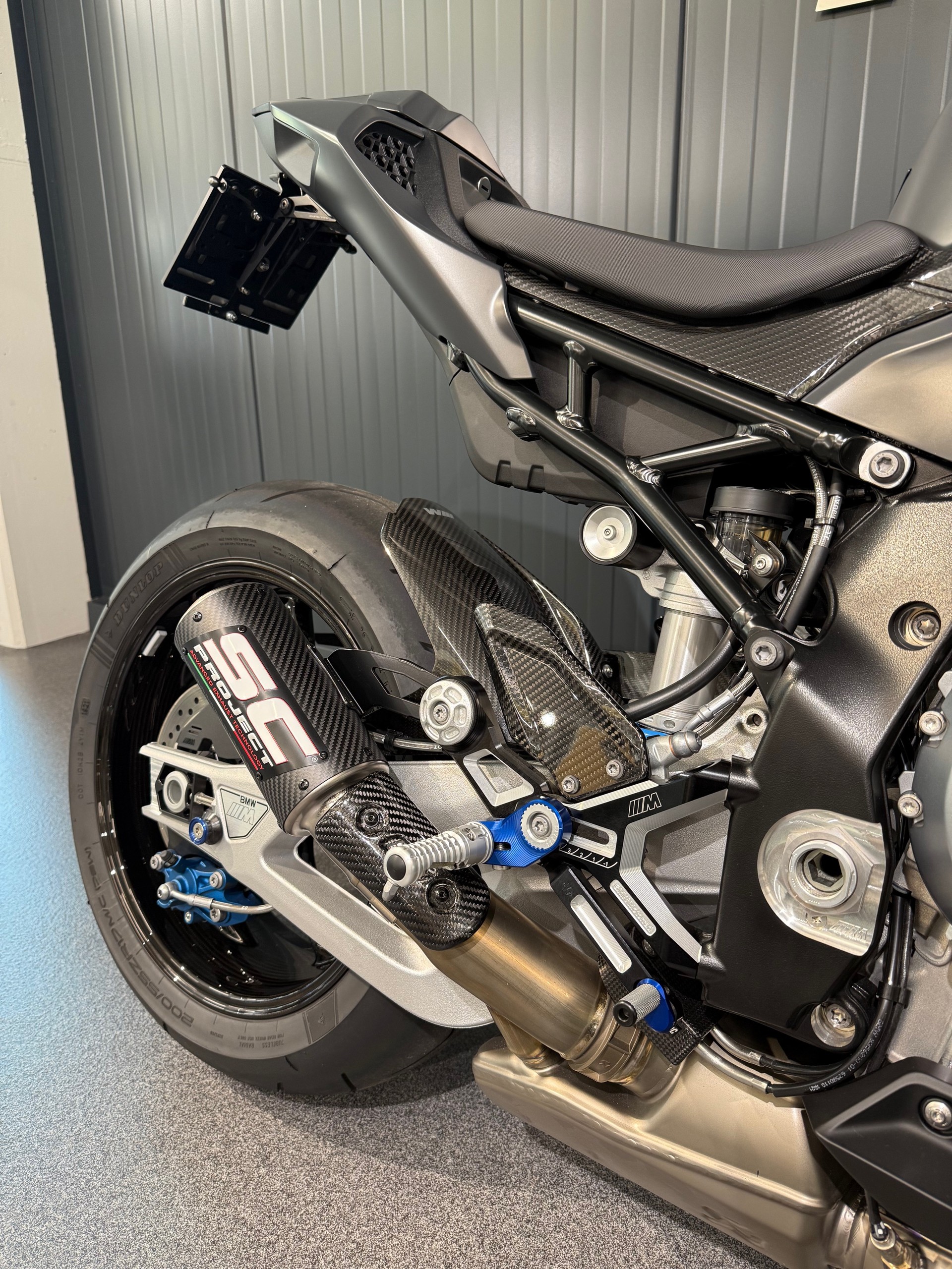 BMW M 1000 RR-image-6