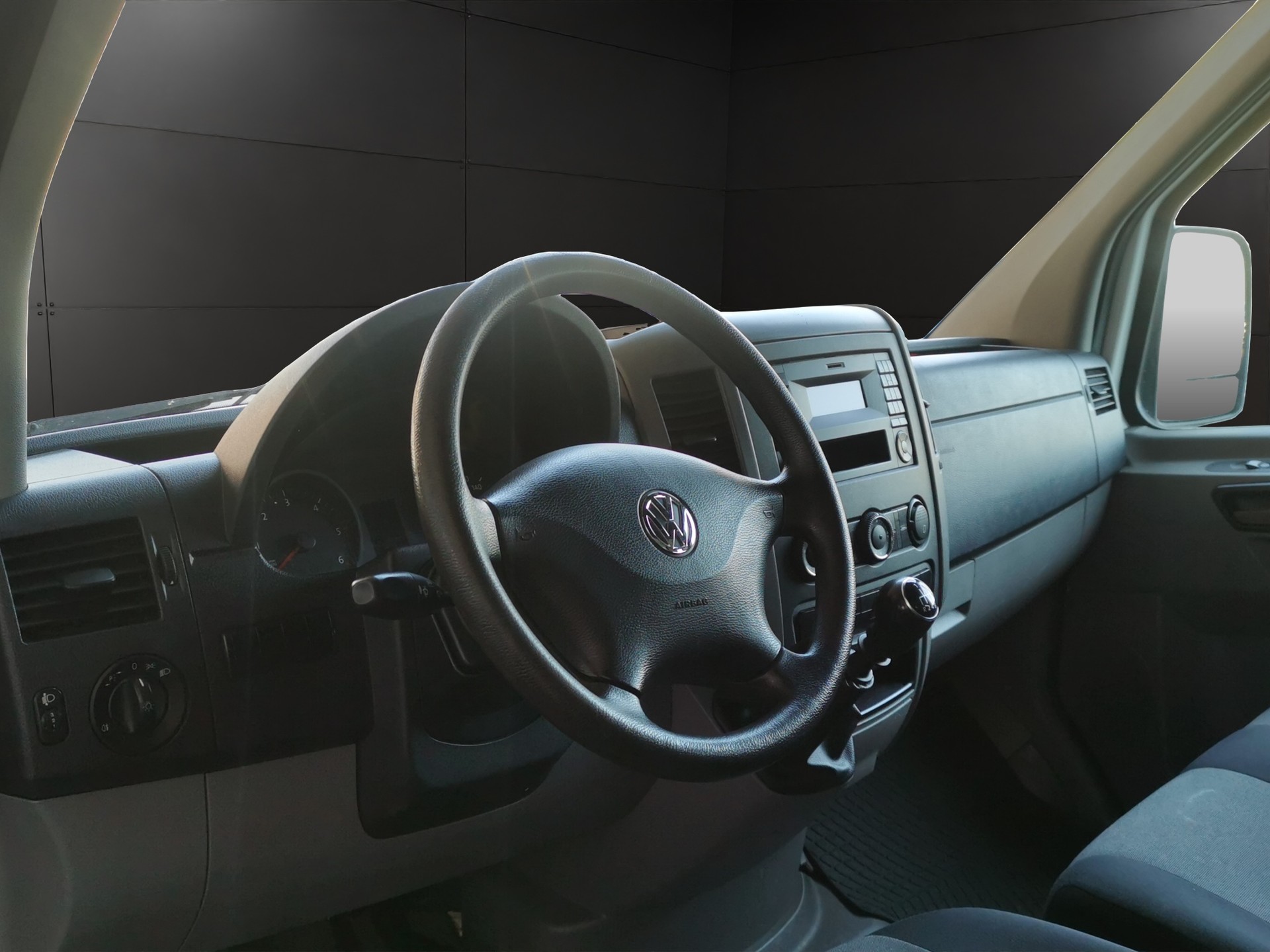 VW Crafter 35 2.0 TDI-image-10