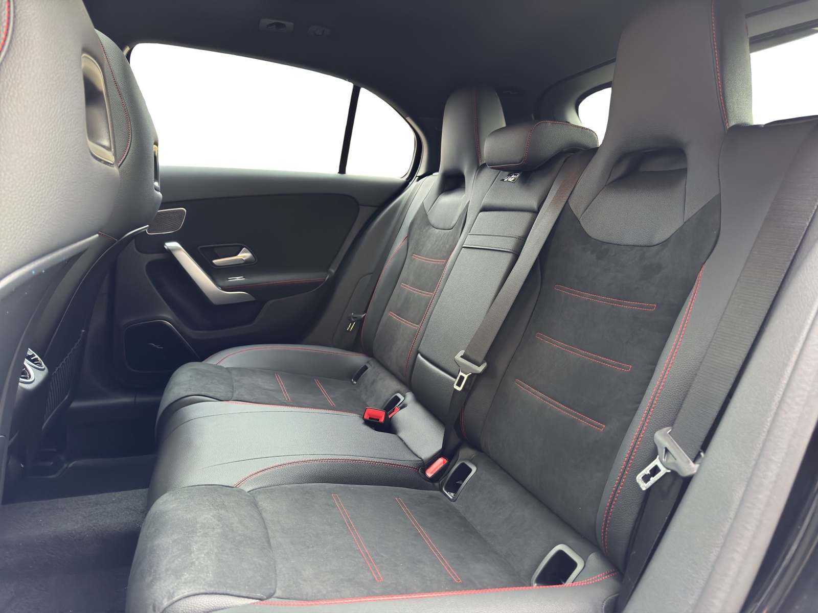 MERCEDES-BENZ A AMG 45 S 4Matic 8G-DCT-image-17