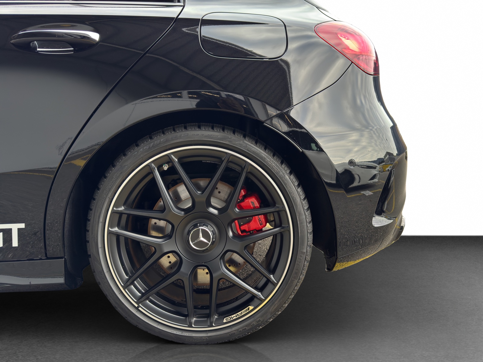 MERCEDES-BENZ A AMG 45 S 4Matic 8G-DCT-image-22