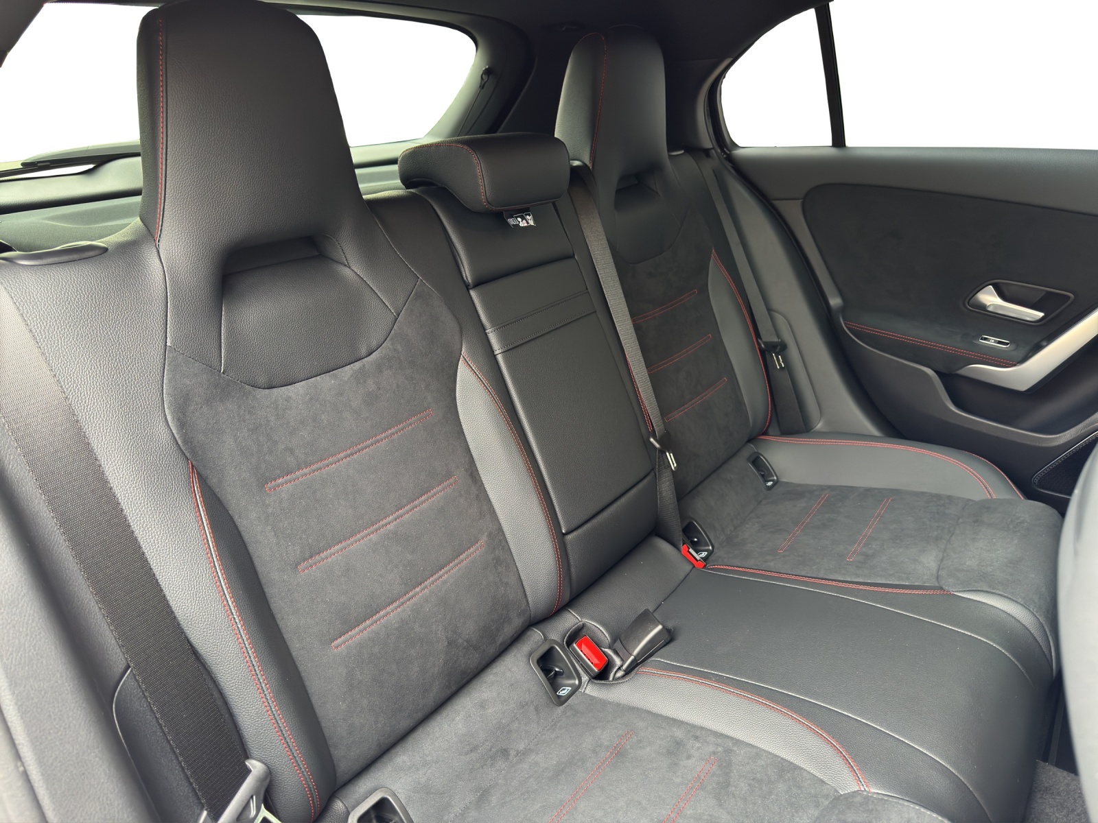 MERCEDES-BENZ A AMG 45 S 4Matic 8G-DCT-image-18