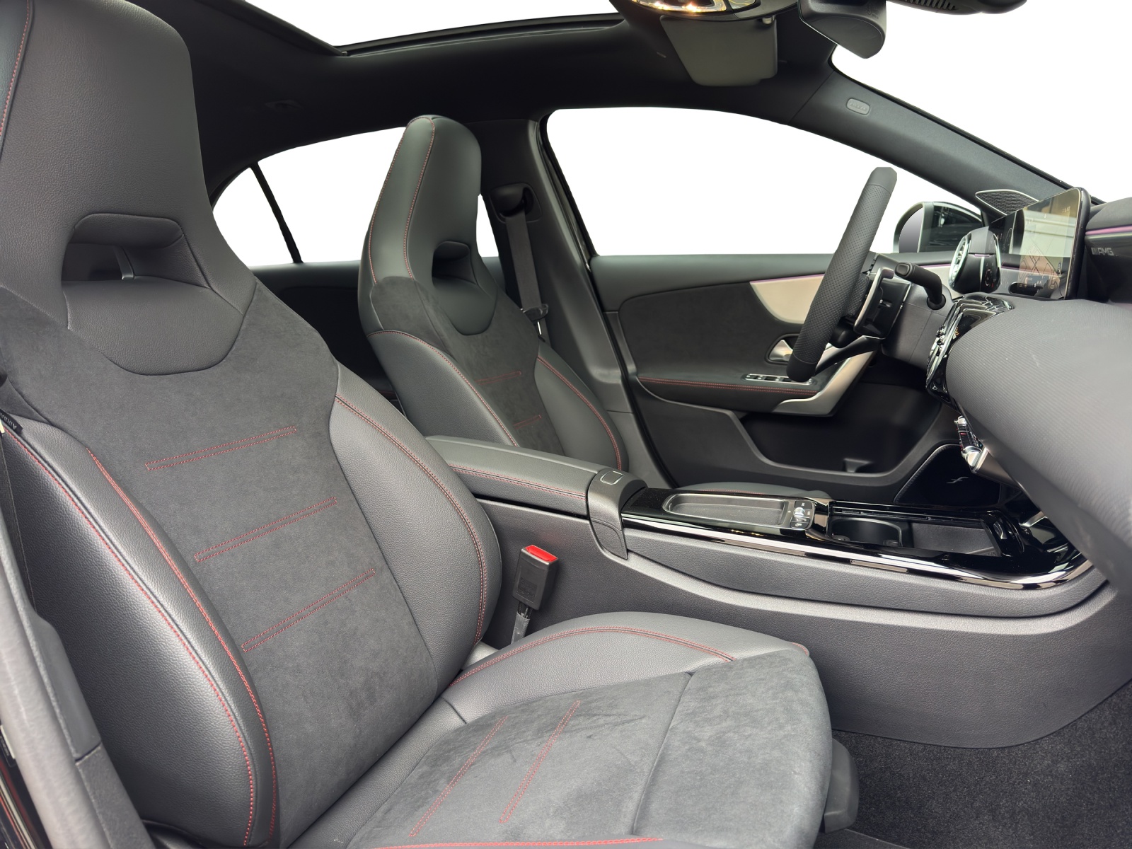 MERCEDES-BENZ A AMG 45 S 4Matic 8G-DCT-image-16