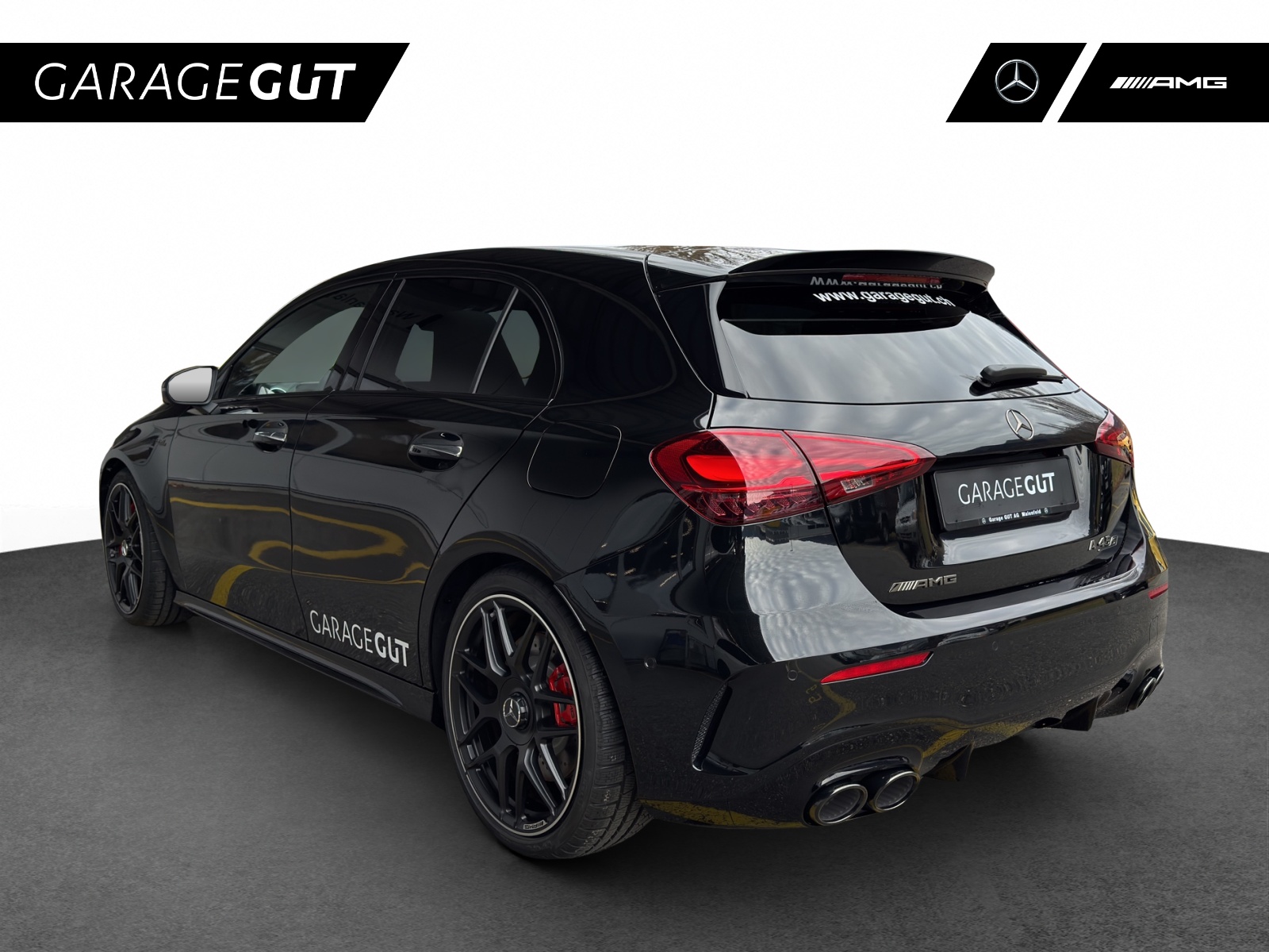MERCEDES-BENZ A AMG 45 S 4Matic 8G-DCT-showroom-element-2