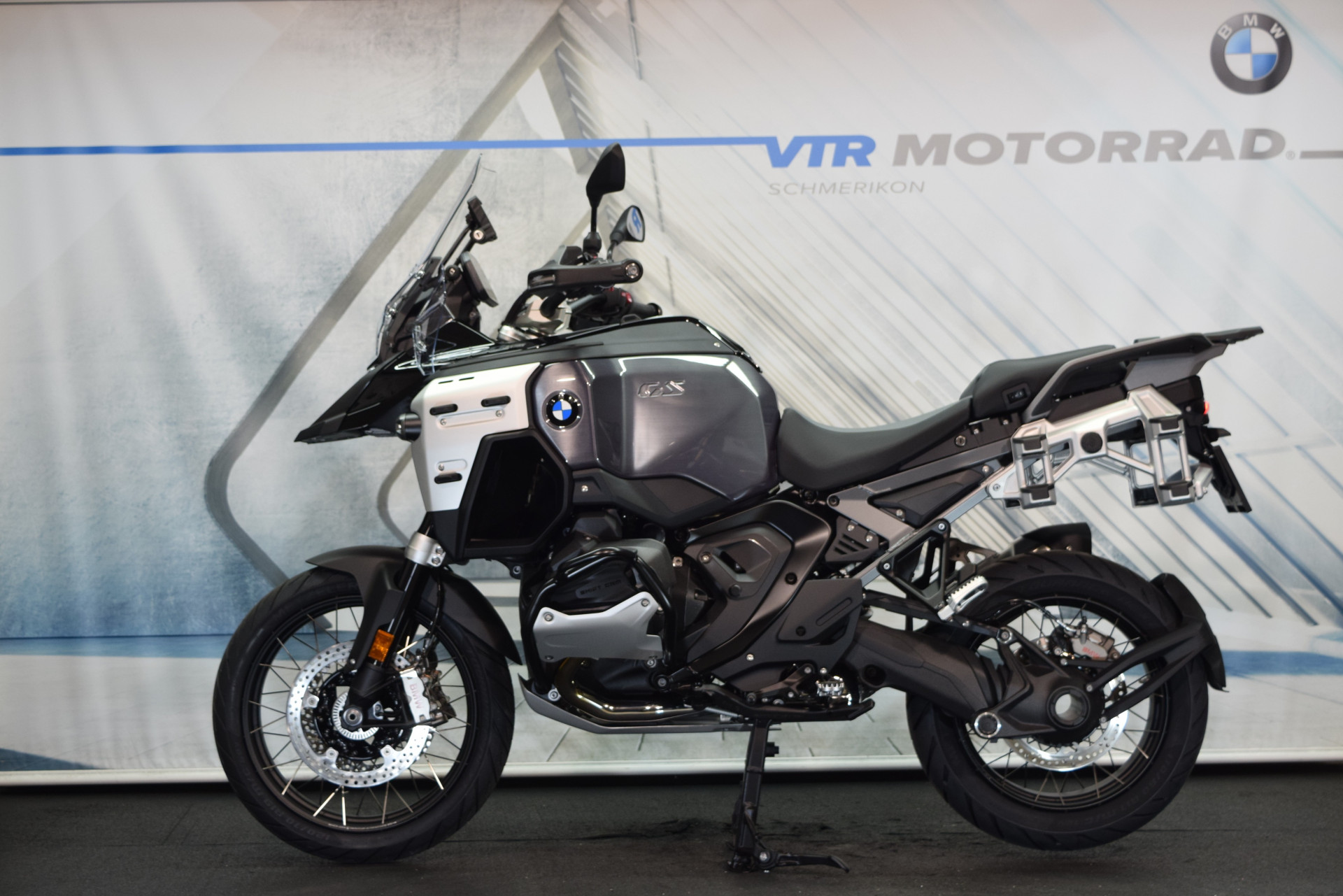 BMW R 1300 GS Adventure Triple Black-image-4