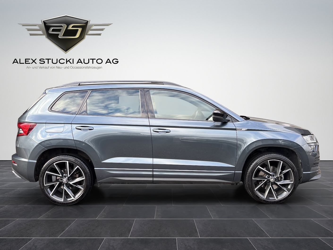 SKODA Karoq 2.0 TDI CR SportLine 4x4 DSG-image-4