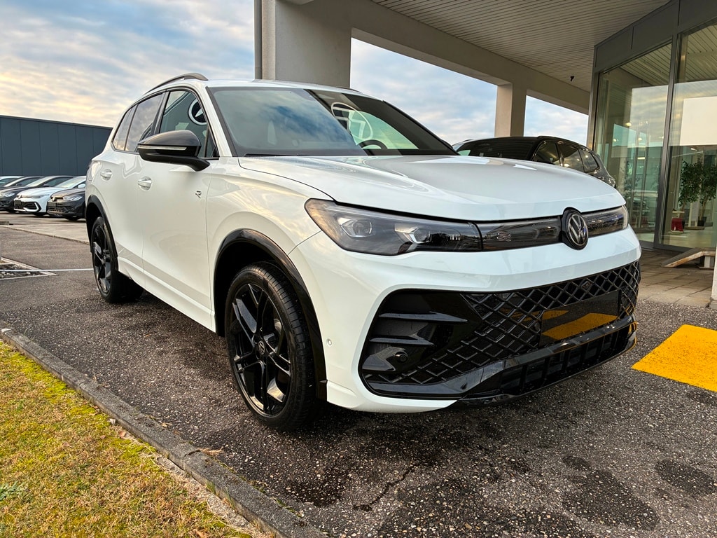 VW Tiguan 2.0 TSI DSG R-Line 4Motion-showroom-element-1